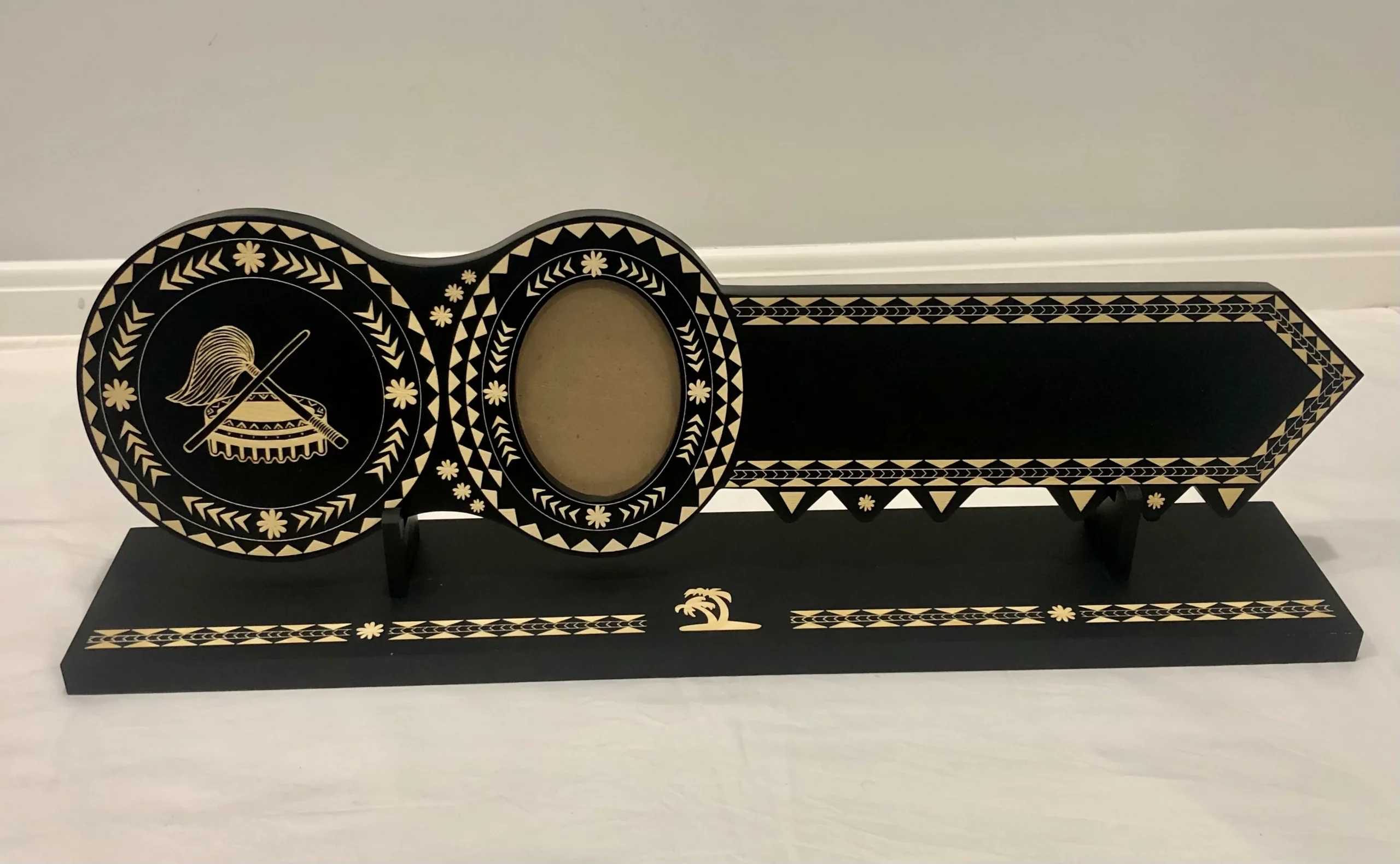 21st Island Design with Samoan Tanoa & Fue Laser Engraved on Key with Stand - Design 113 21st Keys 21st Island Design with Samoan Tanoa & Fue Laser Engraved on Key with Stand - Design 113 21st Keys