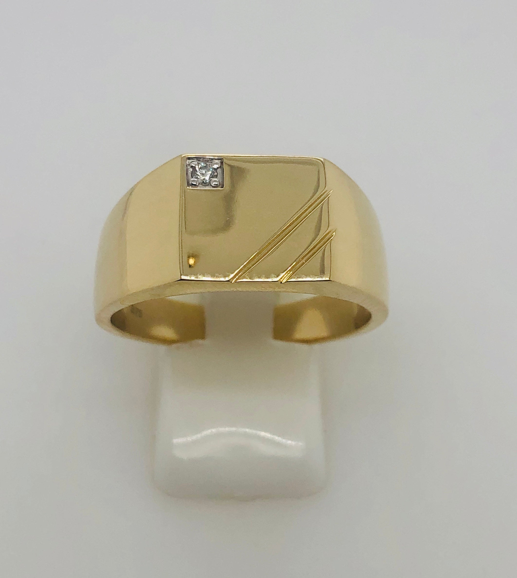 9ct Gold Gents Signet Ring With Diamond Setting - 030 Gold Rings, Men's Gold Rings 