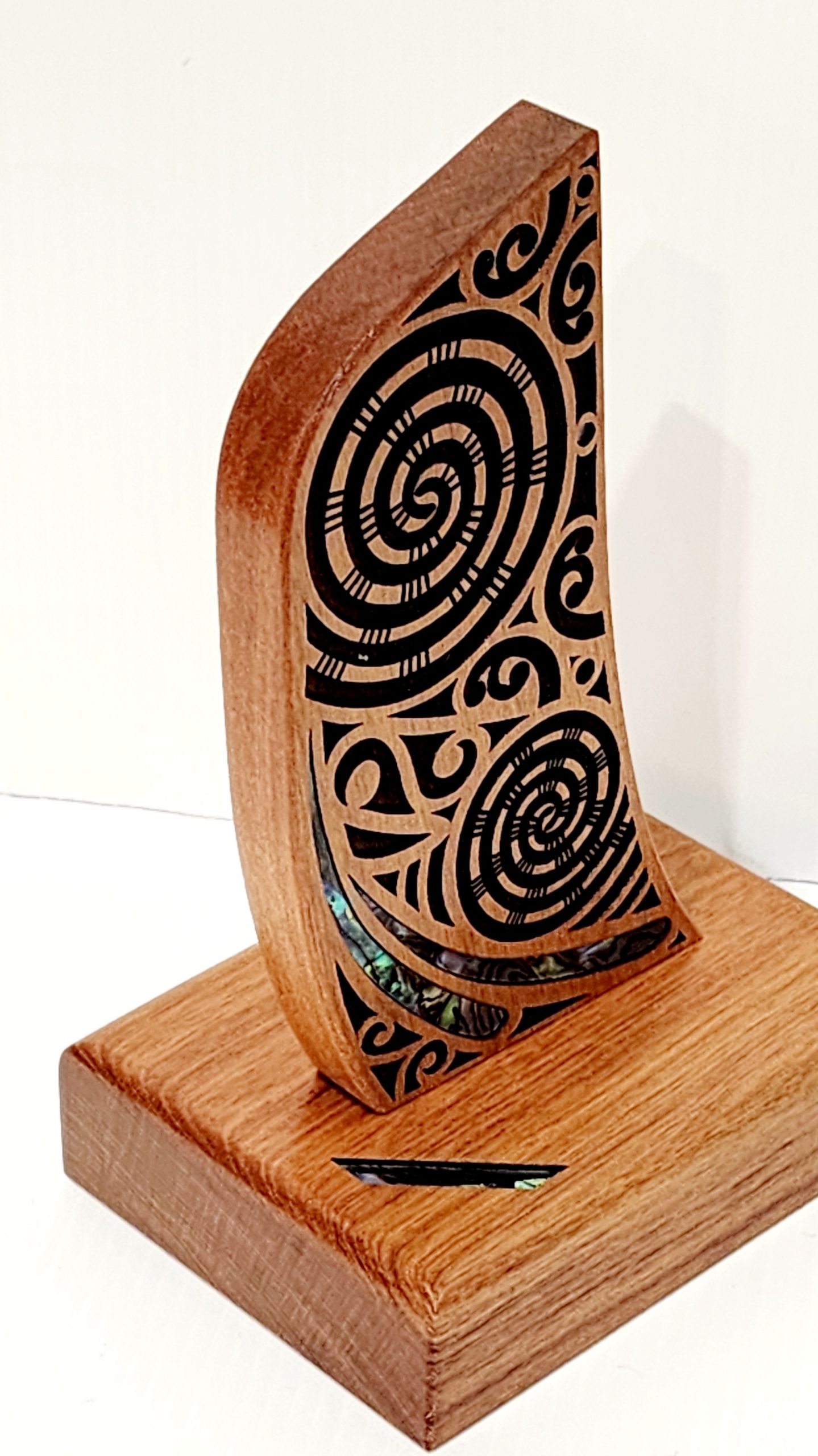 170mm High Waka Stern with Paua Shell Inlay NIXON, WATCH 170mm High Waka Stern with Paua Shell Inlay NIXON, WATCH