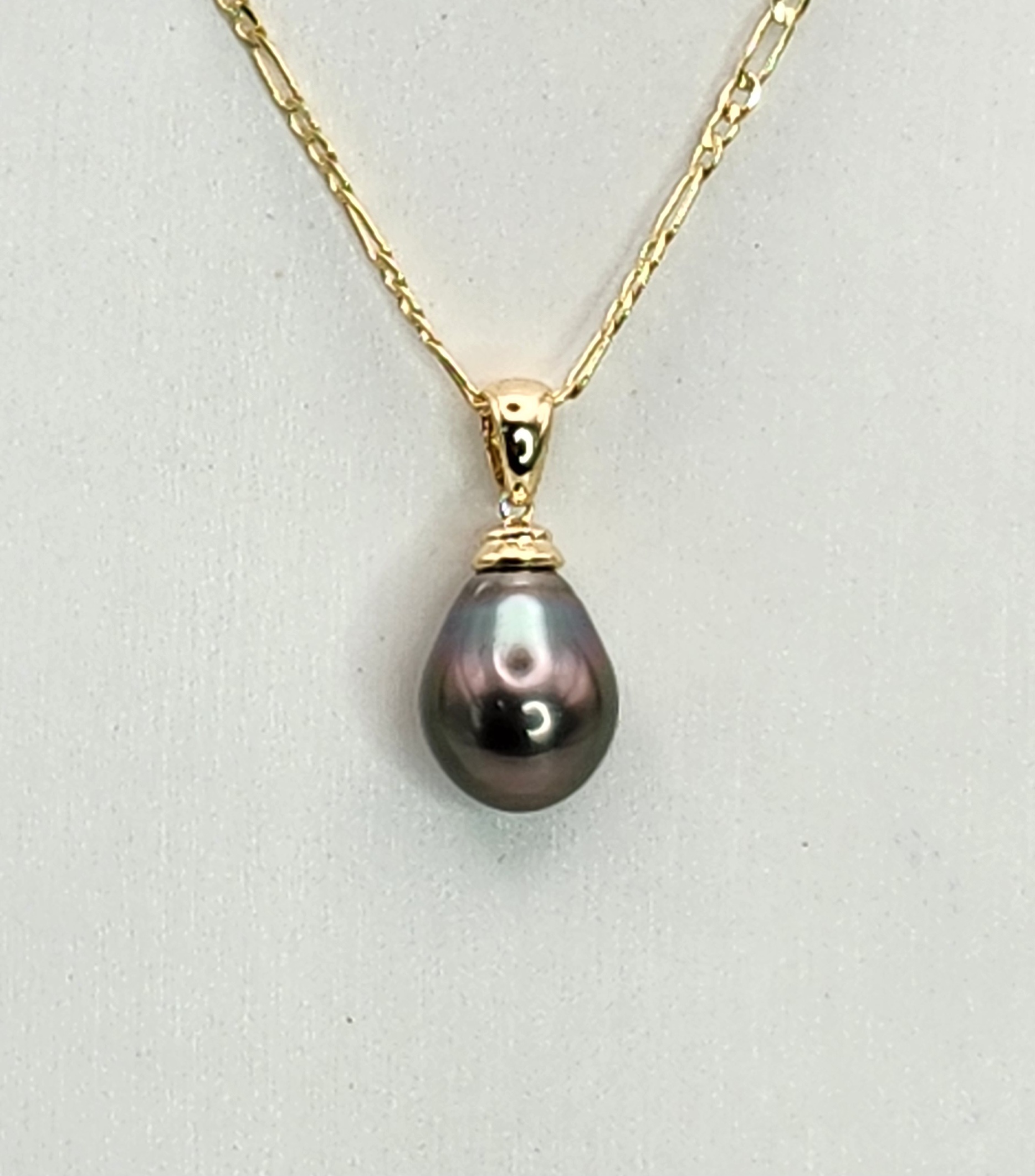 9ct Yellow Gold 10.5-11mm Teardrop Tahitian Black Pearl Pendant Gold Pearl Jewellery, Pearl Jewellery 9ct Yellow Gold 10.5-11mm Teardrop Tahitian Black Pearl Pendant Gold Pearl Jewellery, Pearl Jewellery
