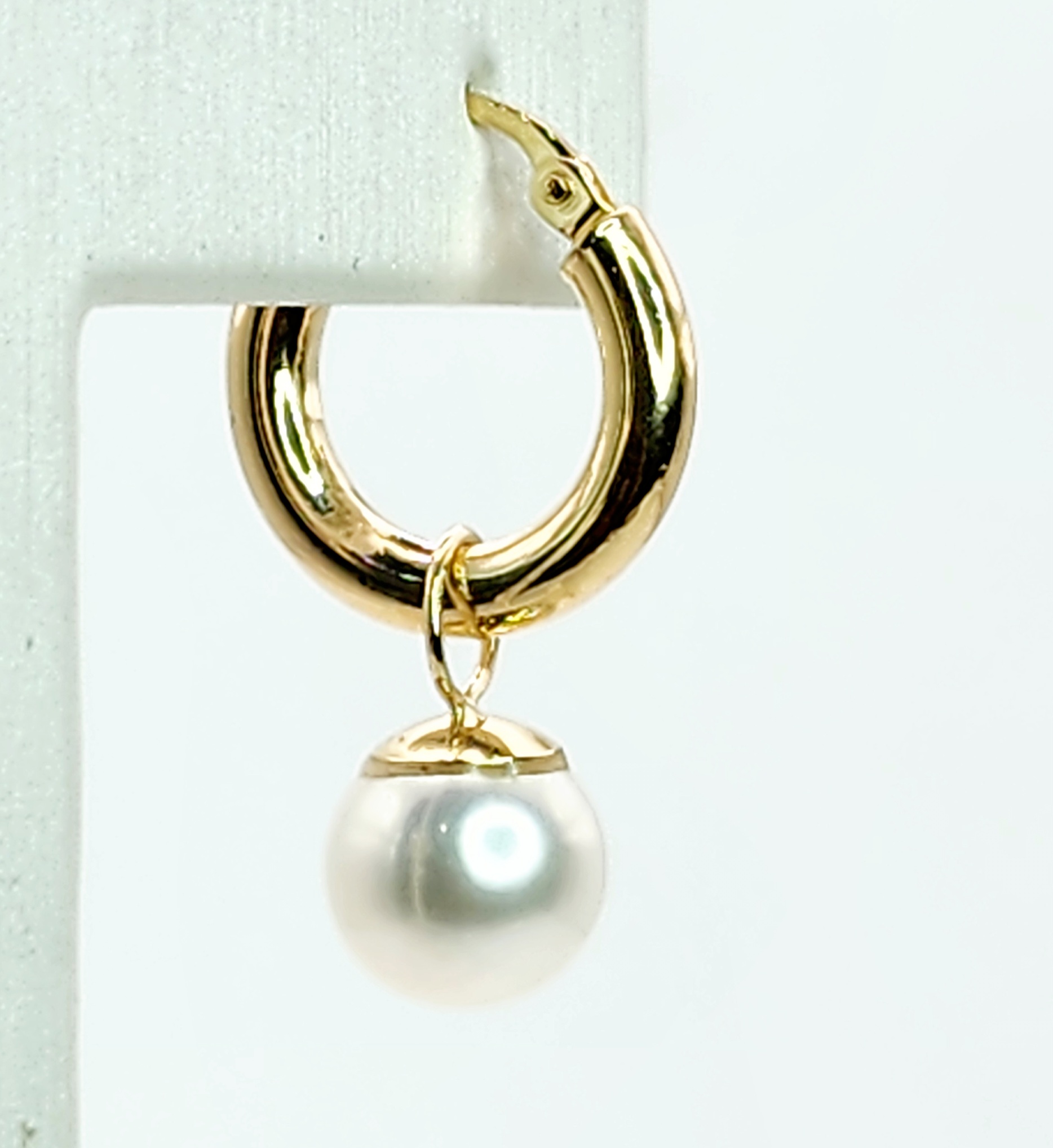 9ct Yellow Gold Hoop Earrings with 9mm Round Cultured Freshwater Pearls Gold Pearl Jewellery, Pearl Jewellery 9ct Yellow Gold Hoop Earrings with 9mm Round Cultured Freshwater Pearls Gold Pearl Jewellery, Pearl Jewellery