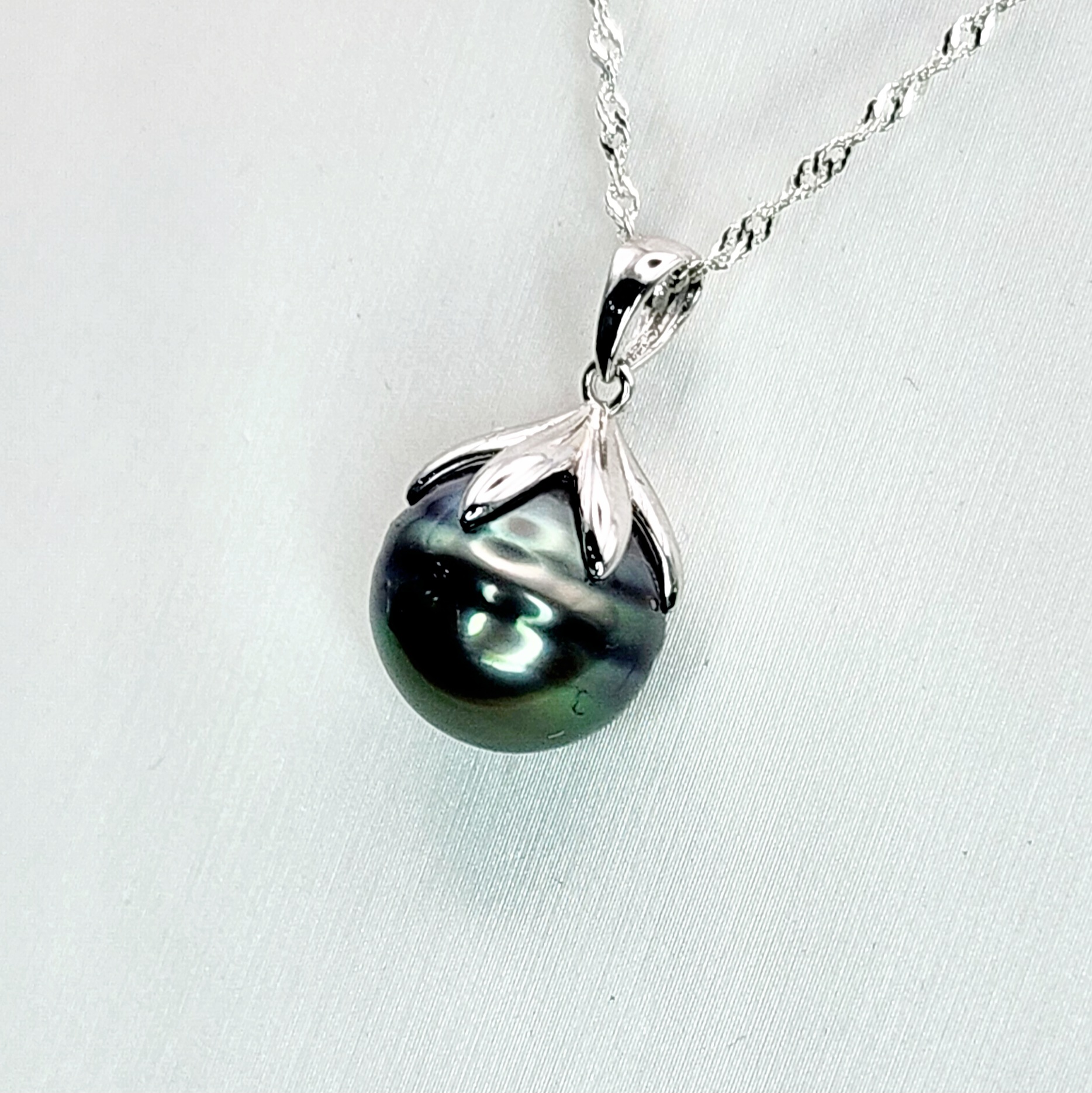 Sterling Silver 12-12.5mm Round Tahitian Pearl Pendant with Sterling Silver 6 Claw Cap Pearl Jewellery, Sterling Silver Pearl Jewellery Sterling Silver 12-12.5mm Round Tahitian Pearl Pendant with Sterling Silver 6 Claw Cap Pearl Jewellery, Sterling Silver Pearl Jewellery