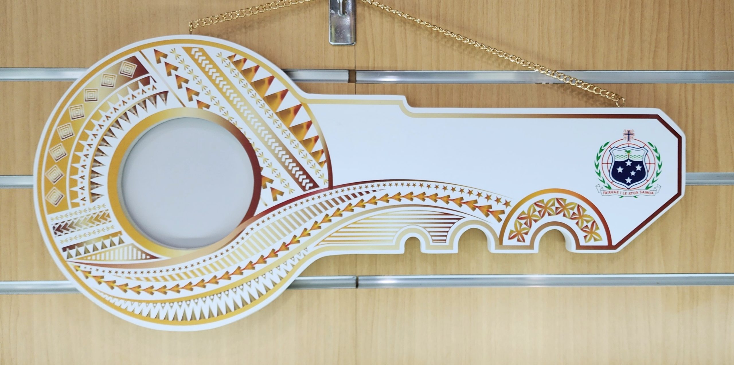 Island Design Golden Red Theme Colour UV Printed Birthday Key with Coloured Samoan Sila 21st Keys 