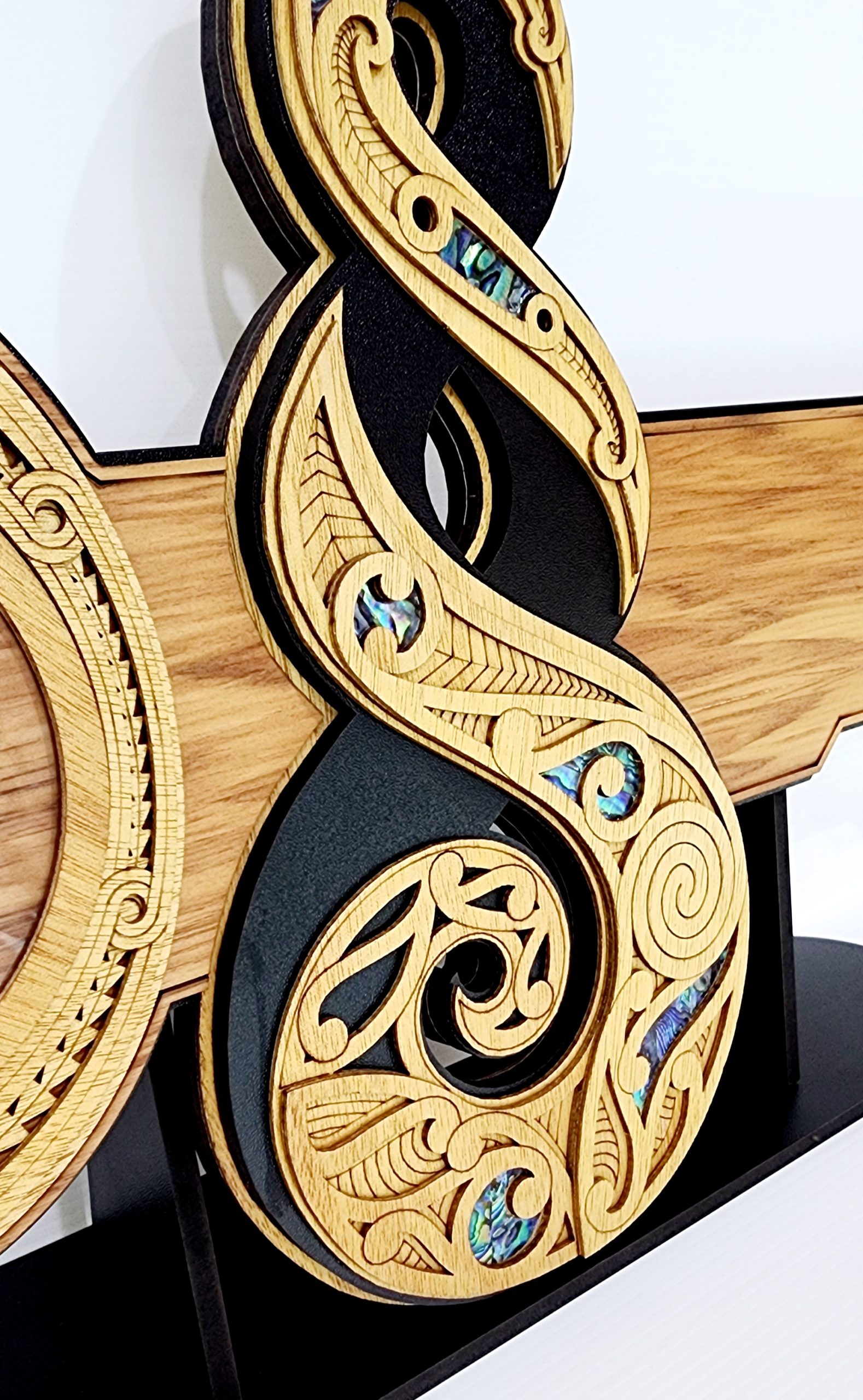 Pikorua (Twist) Birthday Key with Removable Stand - 21TW-TWIST 21st Keys Pikorua (Twist) Birthday Key with Removable Stand - 21TW-TWIST 21st Keys