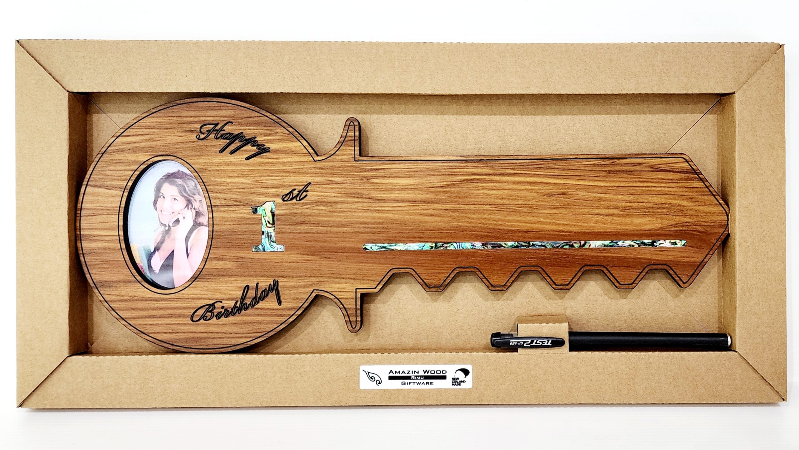 1st Key with Paua Inlay & Oval Picture Frame 21st Keys 