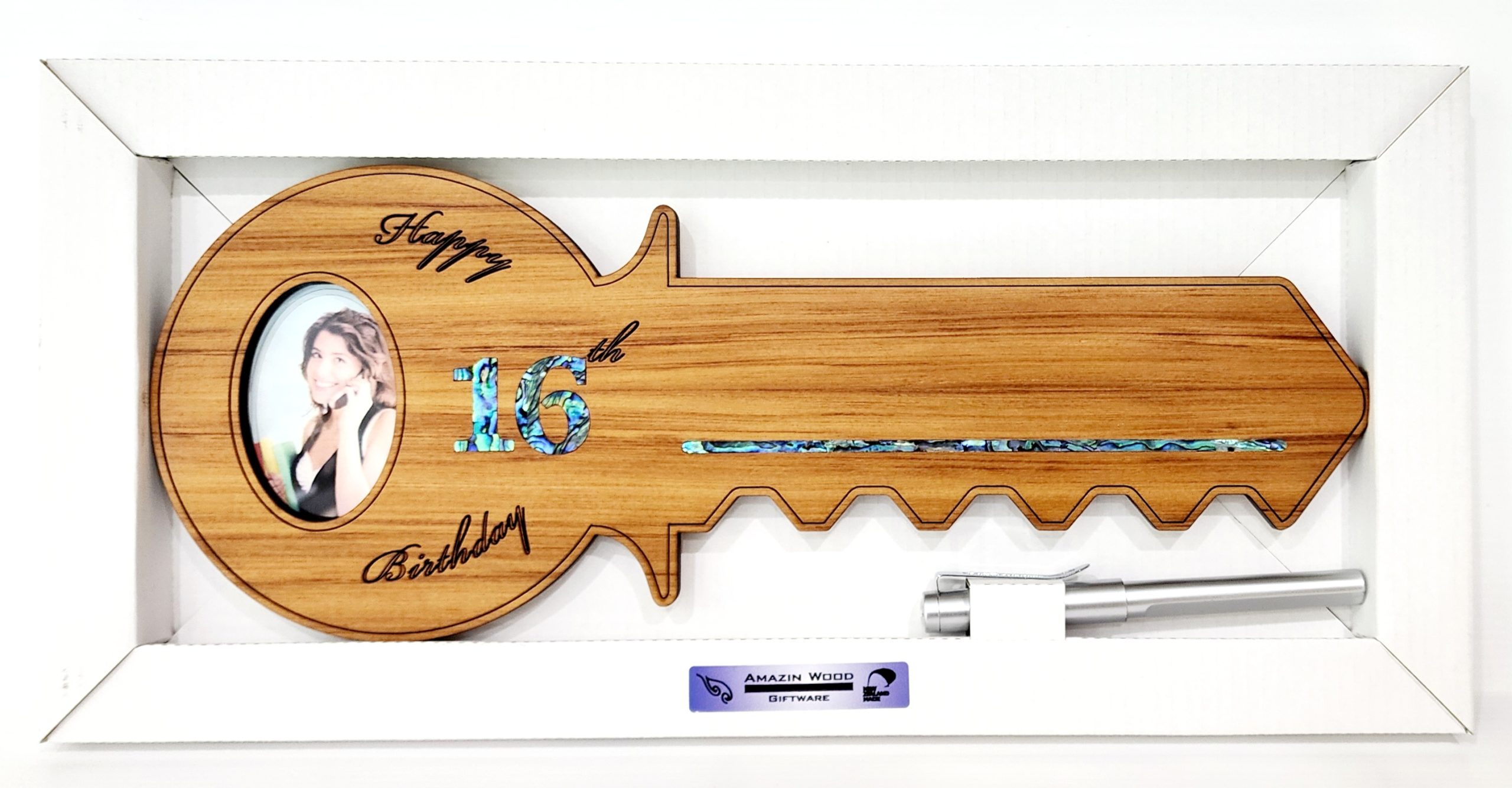 16th Key with Paua Inlay & Oval Picture Frame 21st Keys 