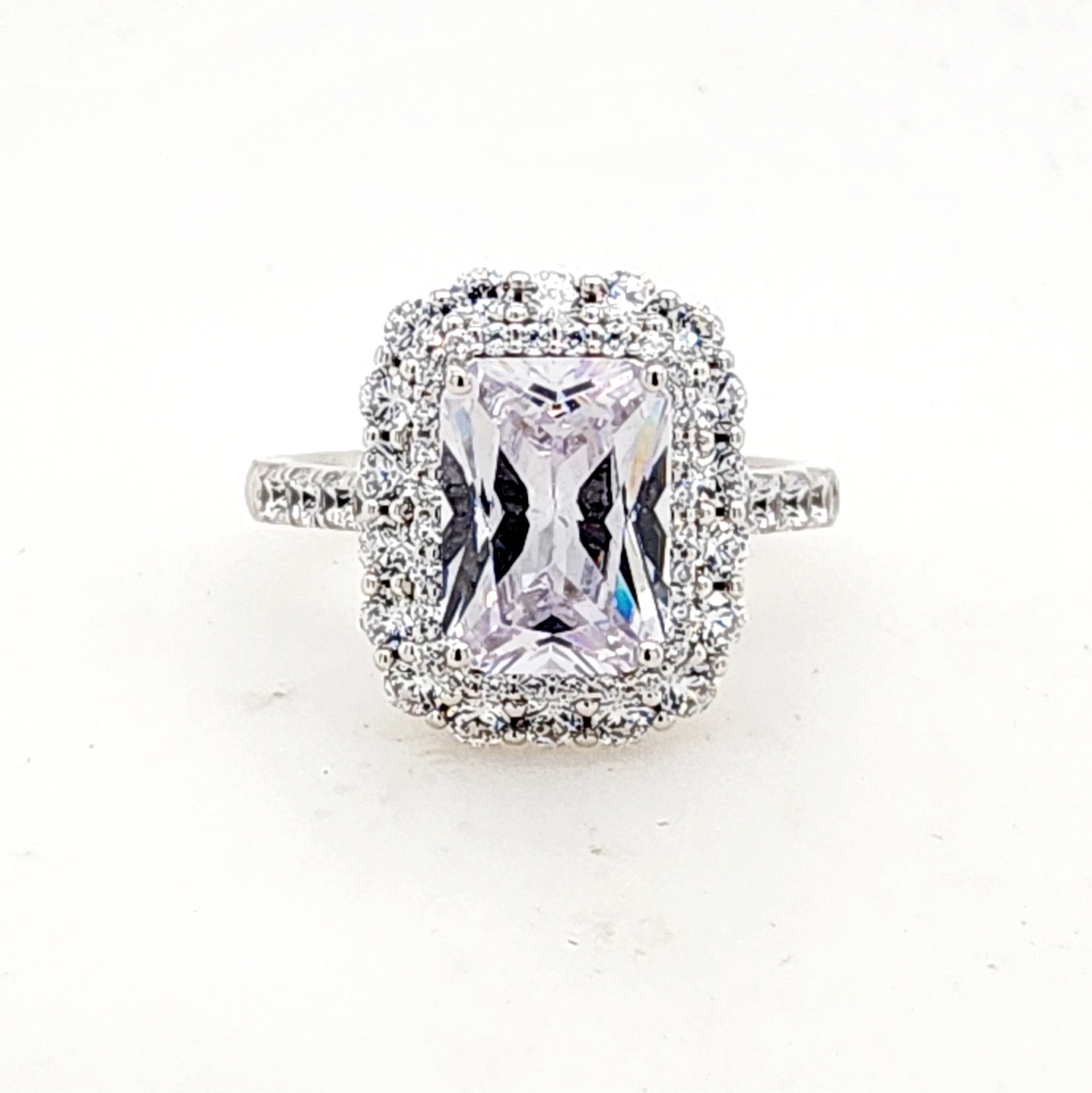 9ct White Gold Emerald / Radiant Halo Cocktail Ring For Her with Cubic Zirconia Setting Gold Rings 9ct White Gold Emerald / Radiant Halo Cocktail Ring For Her with Cubic Zirconia Setting Gold Rings