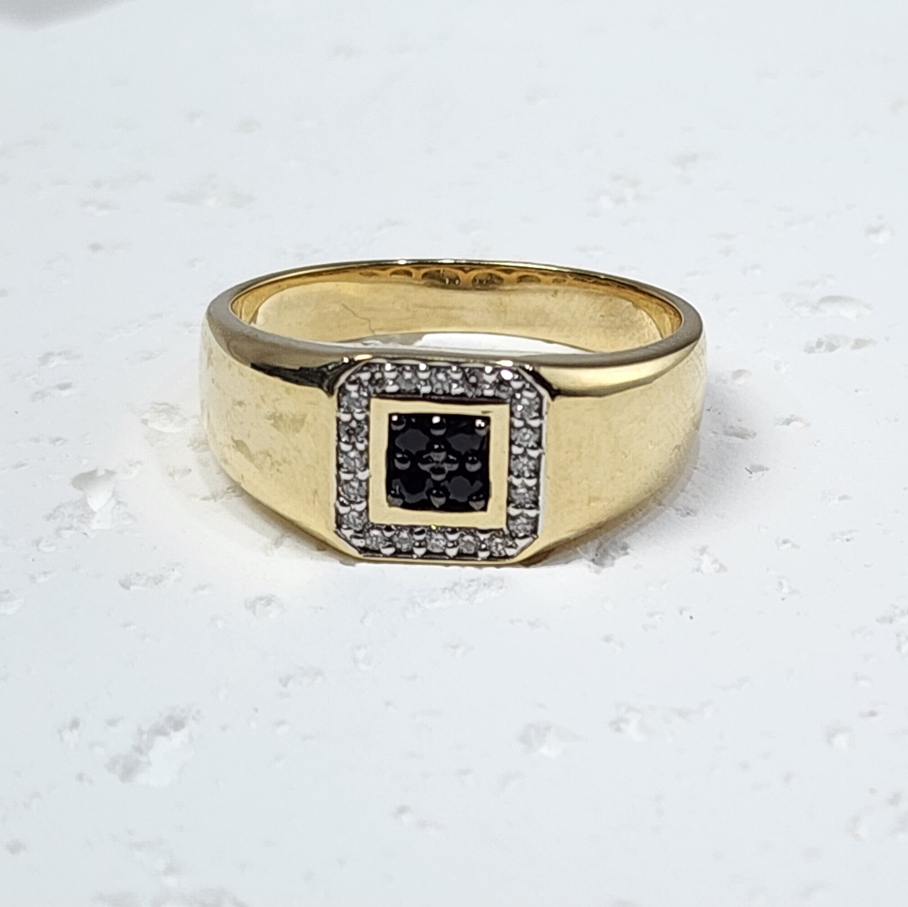 9ct Yellow Gold 0.25ct Diamond with Black Sapphire Gents Cluster Wedding / Dress Ring Gold Rings, Men's Gold Rings 9ct Yellow Gold 0.25ct Diamond with Black Sapphire Gents Cluster Wedding / Dress Ring Gold Rings, Men's Gold Rings