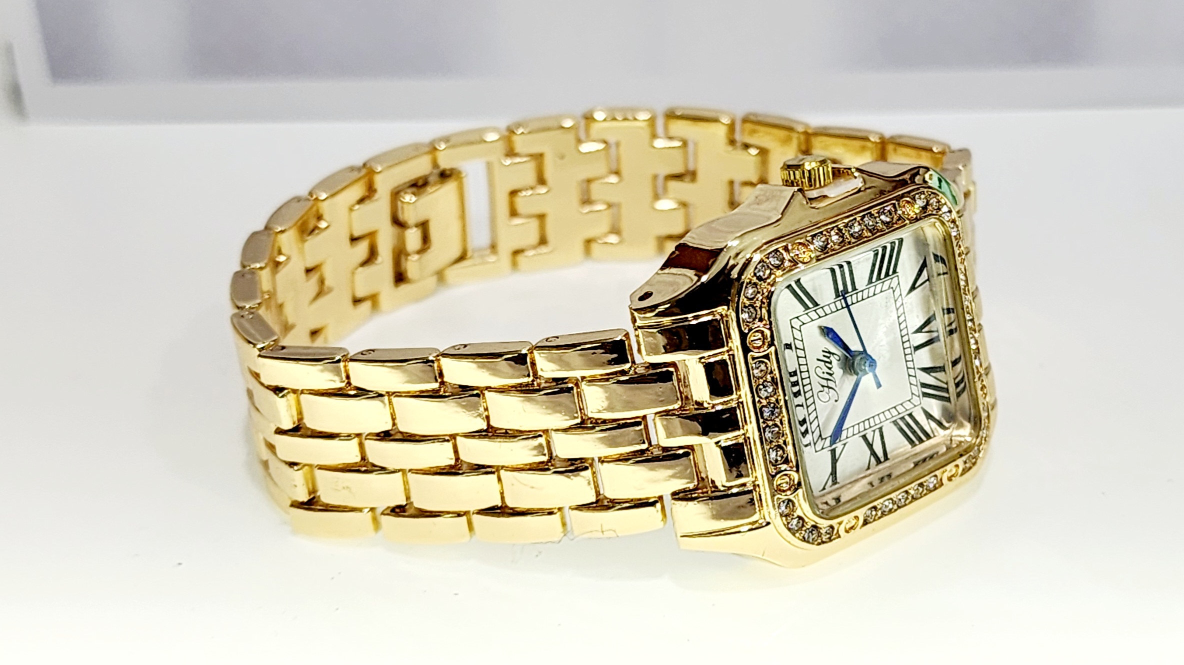 Ladies HIDY Fashion Dress Watch Gold Tone Case Silver Dial Watch - Design 2405 Dress Watches Ladies HIDY Fashion Dress Watch Gold Tone Case Silver Dial Watch - Design 2405 Dress Watches