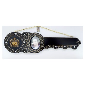 21st Hand Carved Island Design Key with Laser Engraved SamoanSila and White Mother Of Pearl Shell 21st Keys 