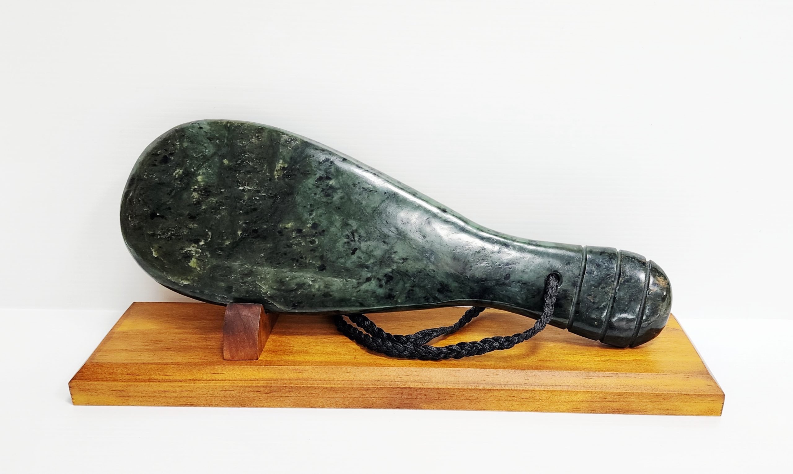 New Zealand Greenstone / Pounamu Mere (300mm Long) with Stand Greenstone?Jewellery 