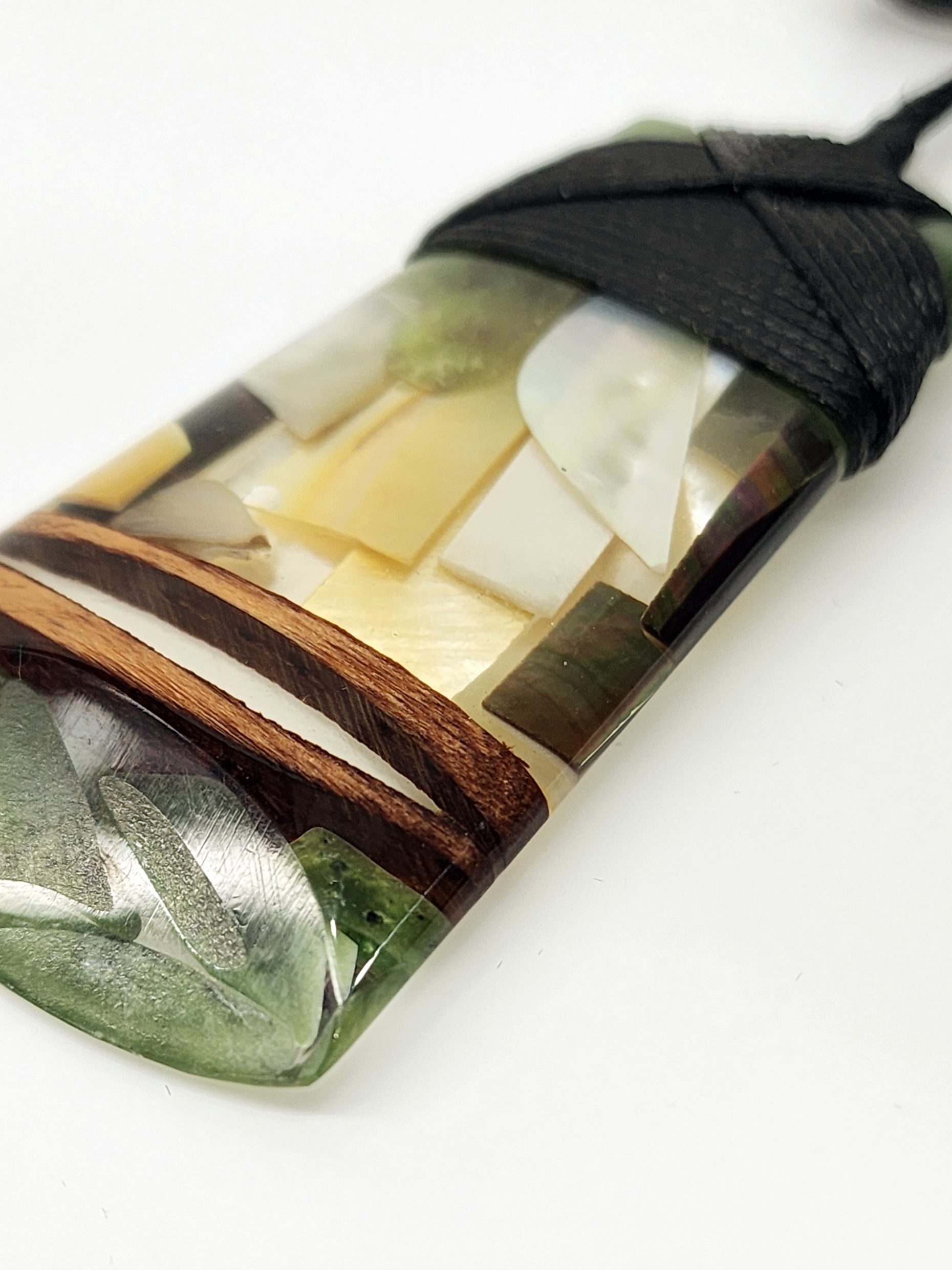 Large New Zealand Toki Art Pendant Greenstone?Jewellery Large New Zealand Toki Art Pendant Greenstone?Jewellery