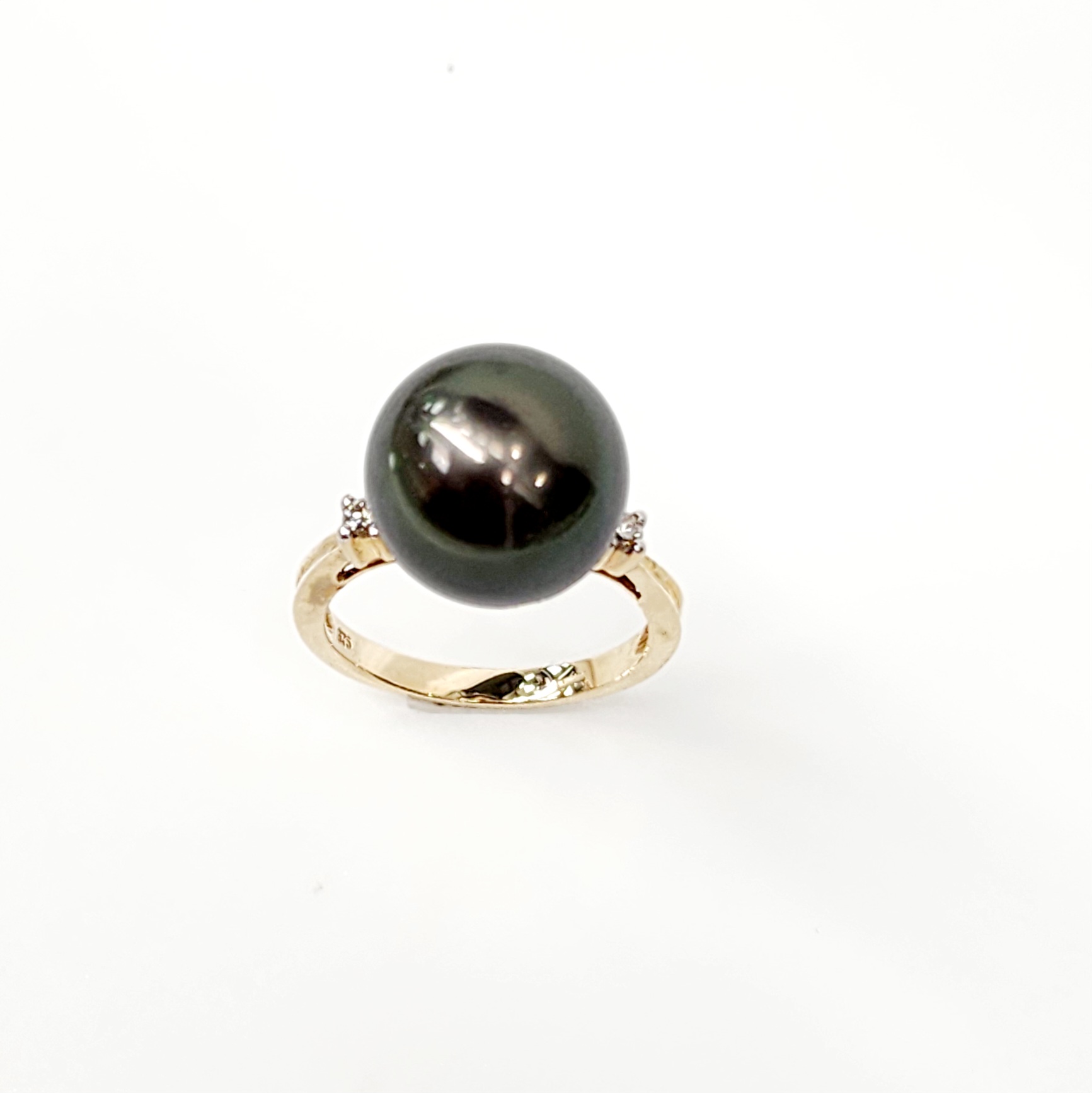 9ct Yellow Gold 13mm Tahitian Black Pearl Ring with Diamond Setting Sterling Silver Rings 9ct Yellow Gold 13mm Tahitian Black Pearl Ring with Diamond Setting Sterling Silver Rings