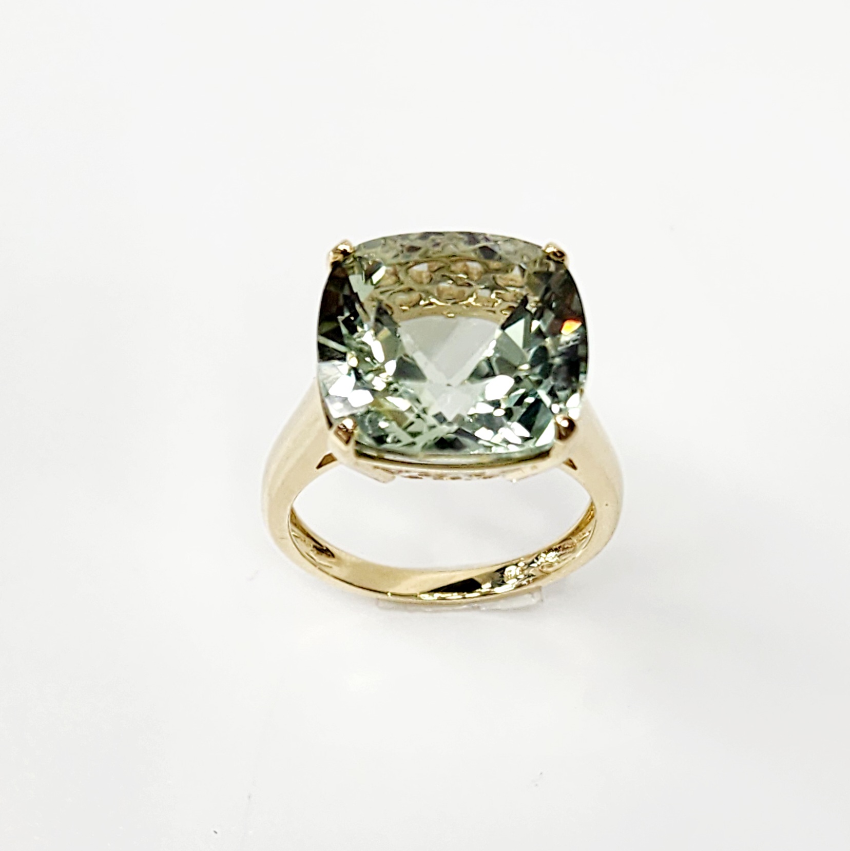 9ct Yellow Gold Ladies Ring with Large 16mm x 16mm Cushion Cut Green Amethyst 14.50ct Ring Gold Rings 9ct Yellow Gold Ladies Ring with Large 16mm x 16mm Cushion Cut Green Amethyst 14.50ct Ring Gold Rings