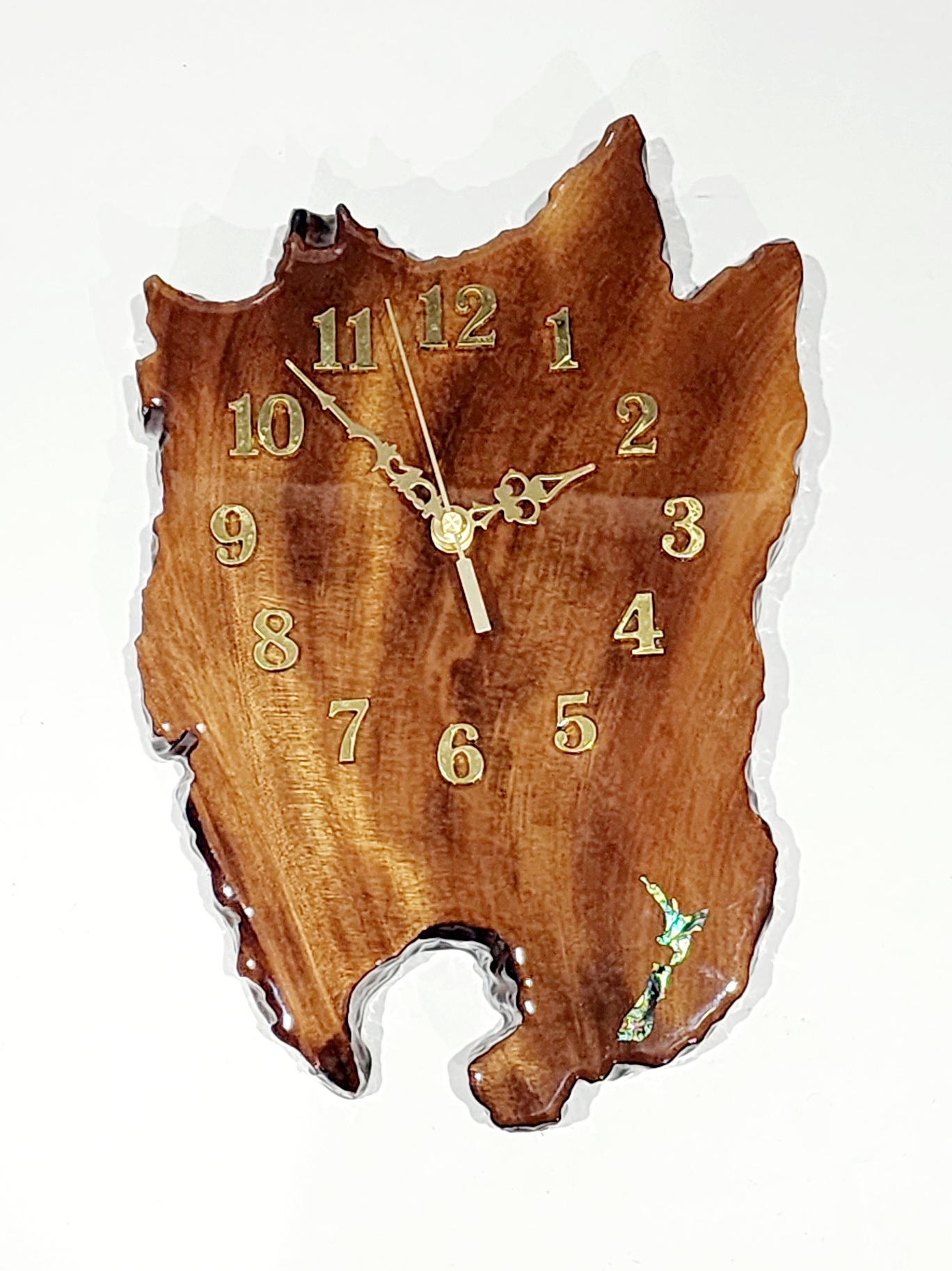 New Zealand Swamp Kauri Wall Clock  - KC-TDZ 21ST MIRROR KEYS 
