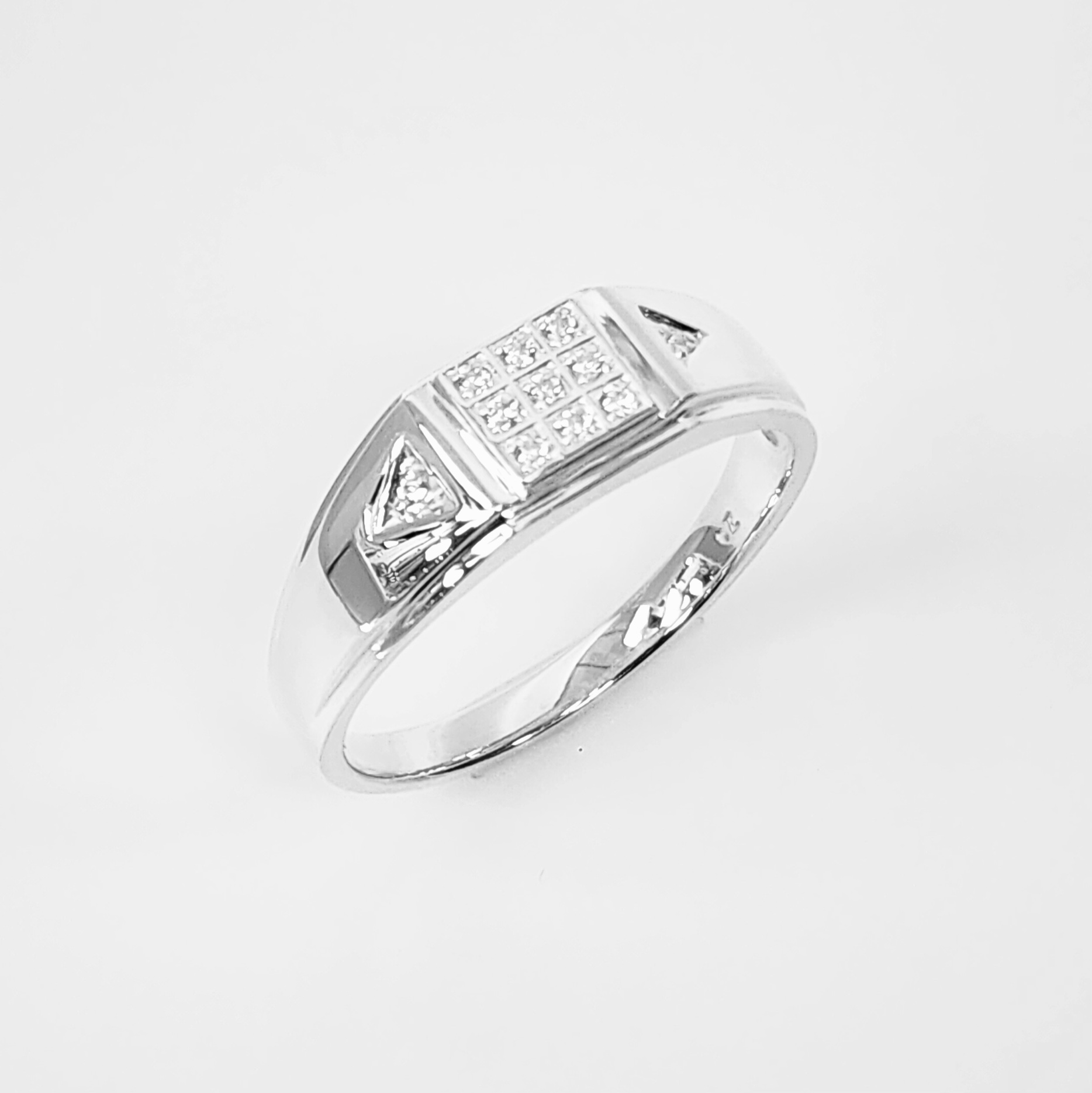 Sterling Silver Gents Wedding / Dress Ring with Cubic Zirconia Setting Sterling Silver Rings 