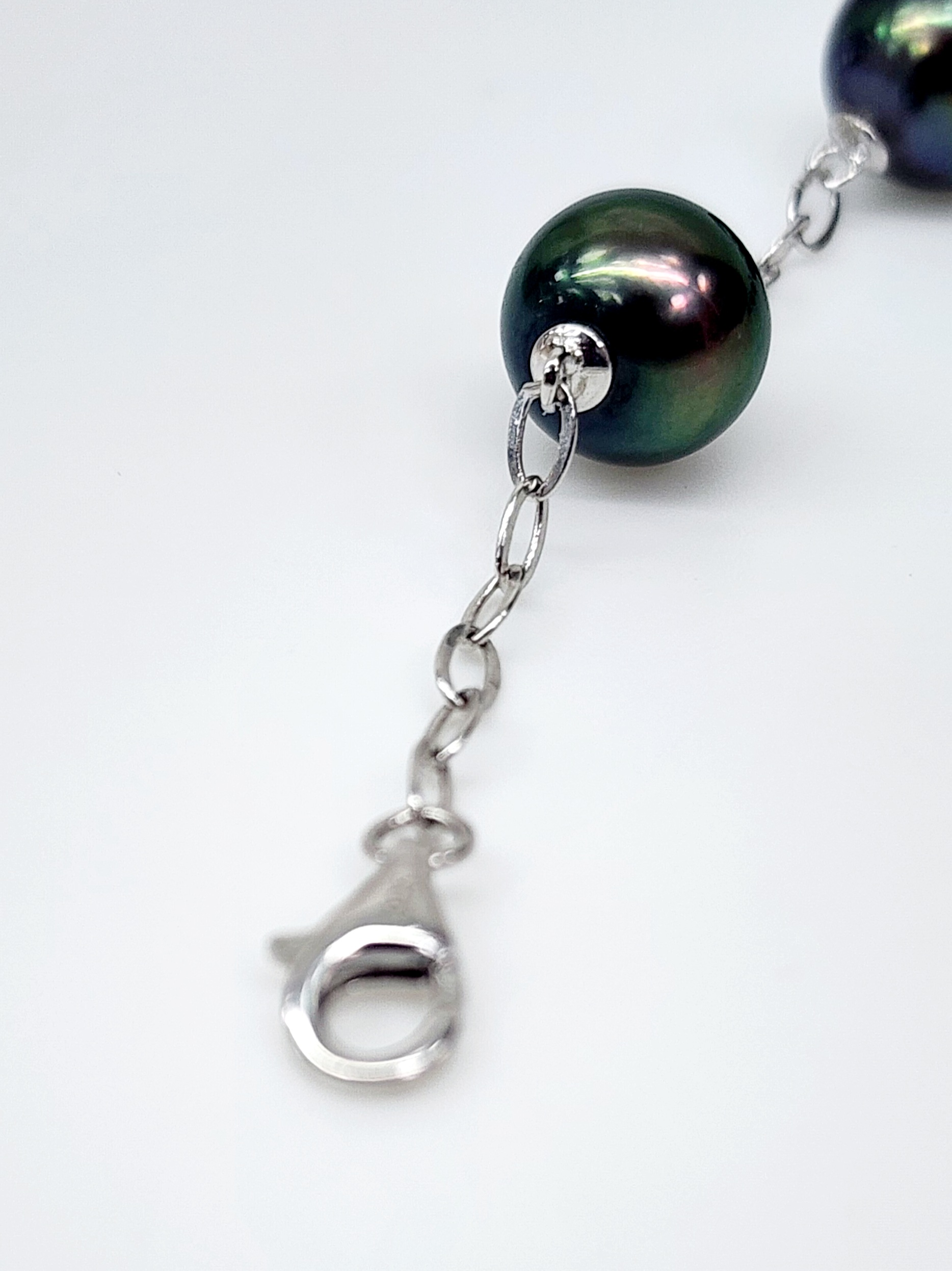 Sterling Silver 9.5mm Round Tahitian Black Pearl Bracelet 18cm Long - GB0005-6P-18cm Greenstone?Jewellery Sterling Silver 9.5mm Round Tahitian Black Pearl Bracelet 18cm Long - GB0005-6P-18cm Greenstone?Jewellery