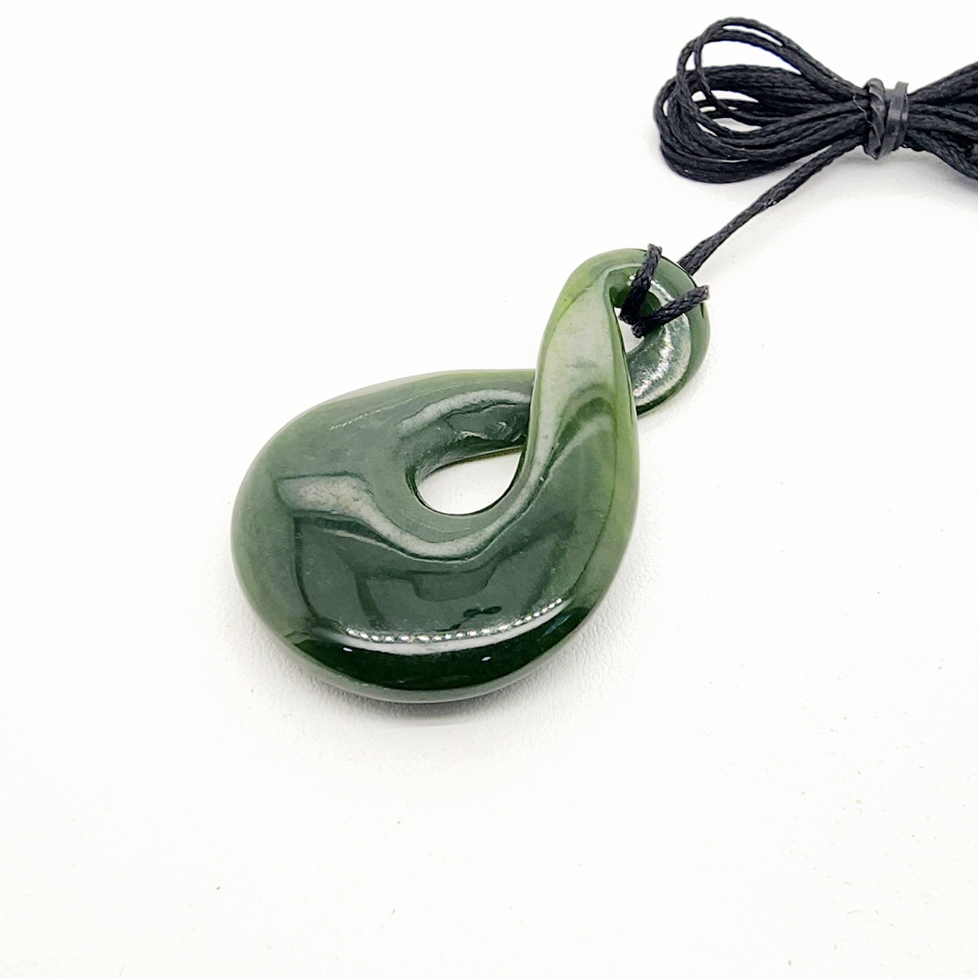 New Zealand Greenstone Single Twist Necklace - PT3009.72 Greenstone Jewellery New Zealand Greenstone Single Twist Necklace - PT3009.72 Greenstone Jewellery