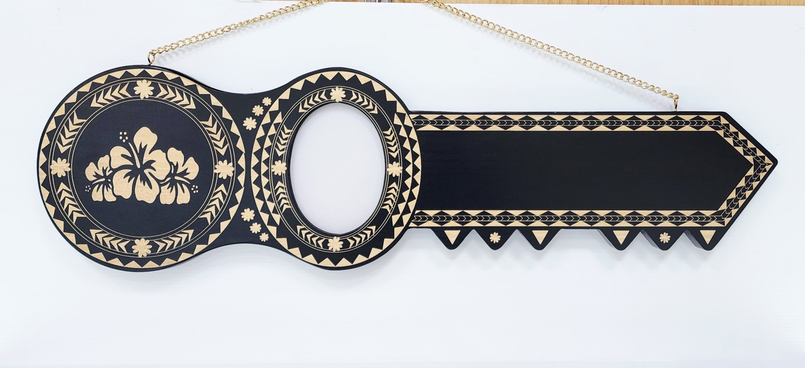 Island Design Wooden Birthday Key with "Three Hibiscus" Laser Engraved  – SJ2512BLK 21st Keys 