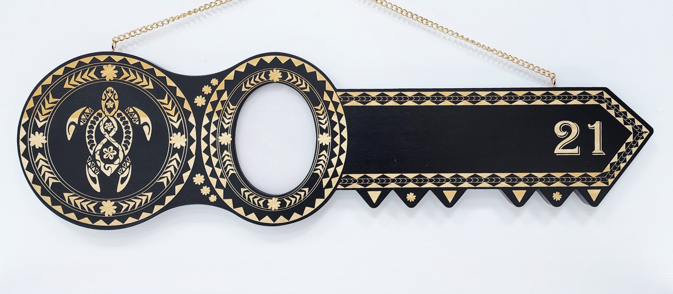 Island Design Wooden Birthday Key with Turtle & "21" Laser Engraved  – SJ2104BLK 21st Keys 