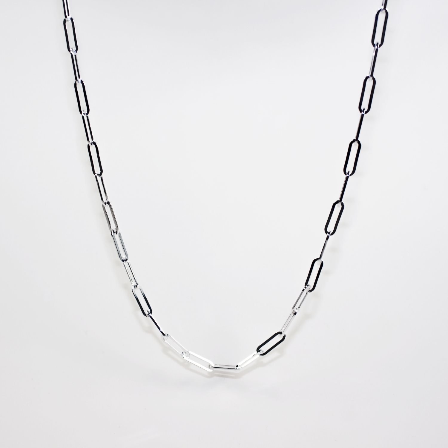 Sterling Silver Medium Paperclip Link Chain (13.7 × 4.3mm) with Lobster Catch Sterling Silver Chains 