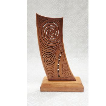 Hand-Carved Wooden Waka Stern on Base – Made in New Zealand 21st Keys 