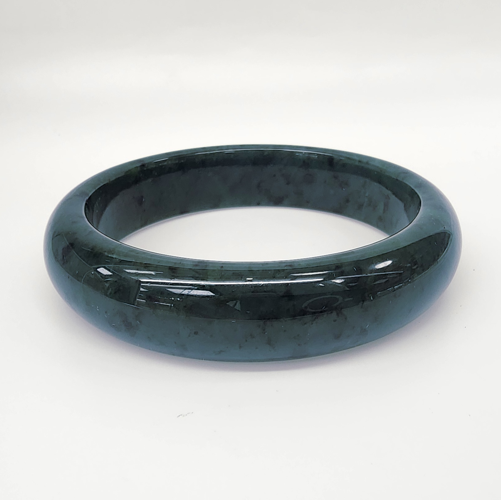 New Zealand Greenstone (Pounamu) Bangle – 66mm – 17mm Wide – Half Round Polished - BANWDOZ-66 Greenstone?Jewellery 