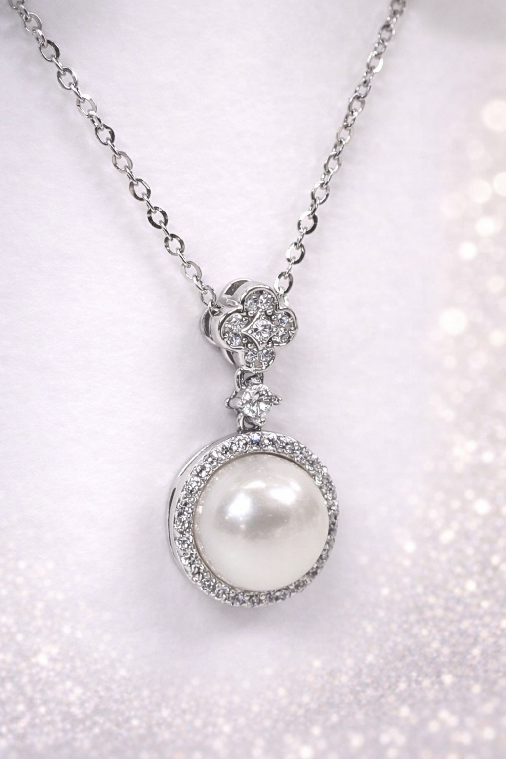 Sterling Silver Freshwater Pearl & Cubic Zirconia Pendant and Drop Earrings Set Sterling Silver Freshwater Pearl & Cubic Zirconia Pendant and Drop Earrings Set