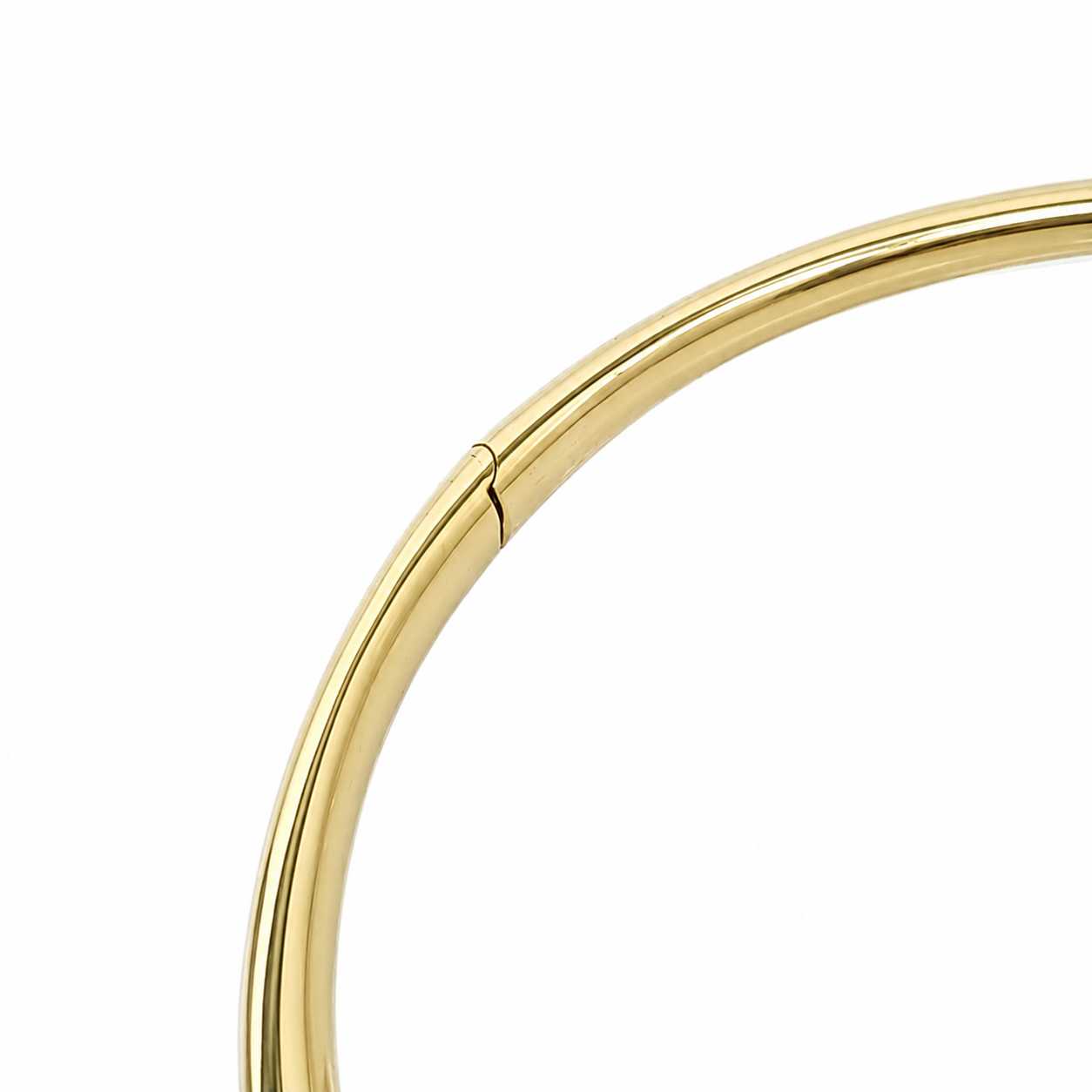 9ct Yellow Gold Italian Made Hollow Hinged Twist Bangle – Graduated Design - AT55Y Seiko 9ct Yellow Gold Italian Made Hollow Hinged Twist Bangle – Graduated Design - AT55Y Seiko