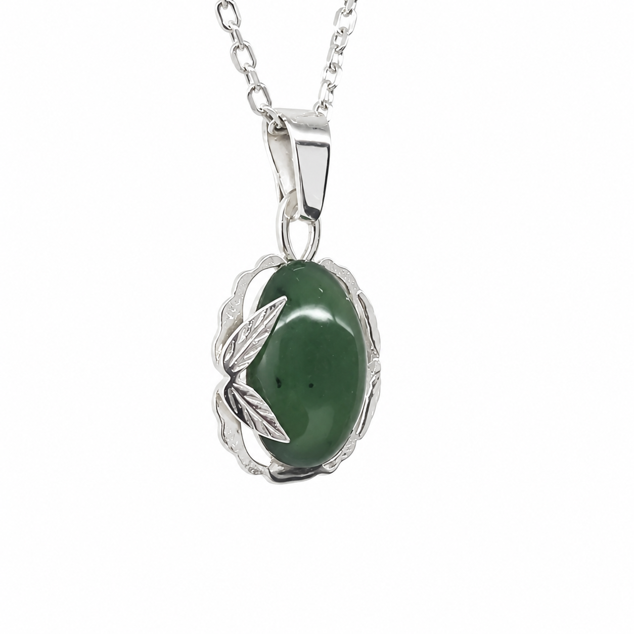 Sterling Silver New Zealand Greenstone Oval Pendant Necklace – Genuine NZ Pounamu with Leaf Detail Design - CHNSSC3GS Seiko Sterling Silver New Zealand Greenstone Oval Pendant Necklace – Genuine NZ Pounamu with Leaf Detail Design - CHNSSC3GS Seiko