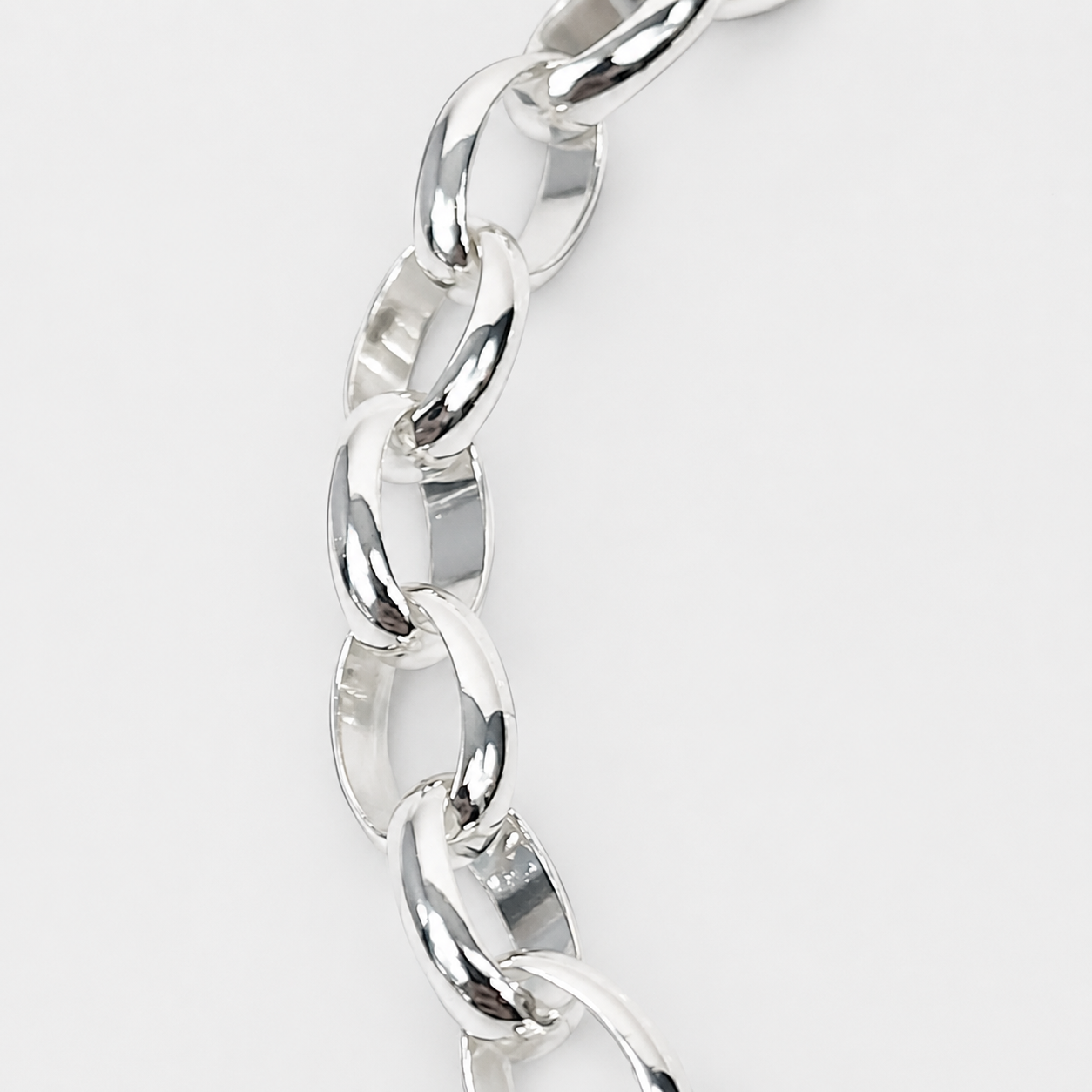 Sterling Silver Solid BO4 Oval Belcher Link Bracelet with Puff Heart Padlock & Safety Chain 18.50cm – Made in New Zealand - BO4BL18.5/PADF15 Seiko Sterling Silver Solid BO4 Oval Belcher Link Bracelet with Puff Heart Padlock & Safety Chain 18.50cm – Made in New Zealand - BO4BL18.5/PADF15 Seiko