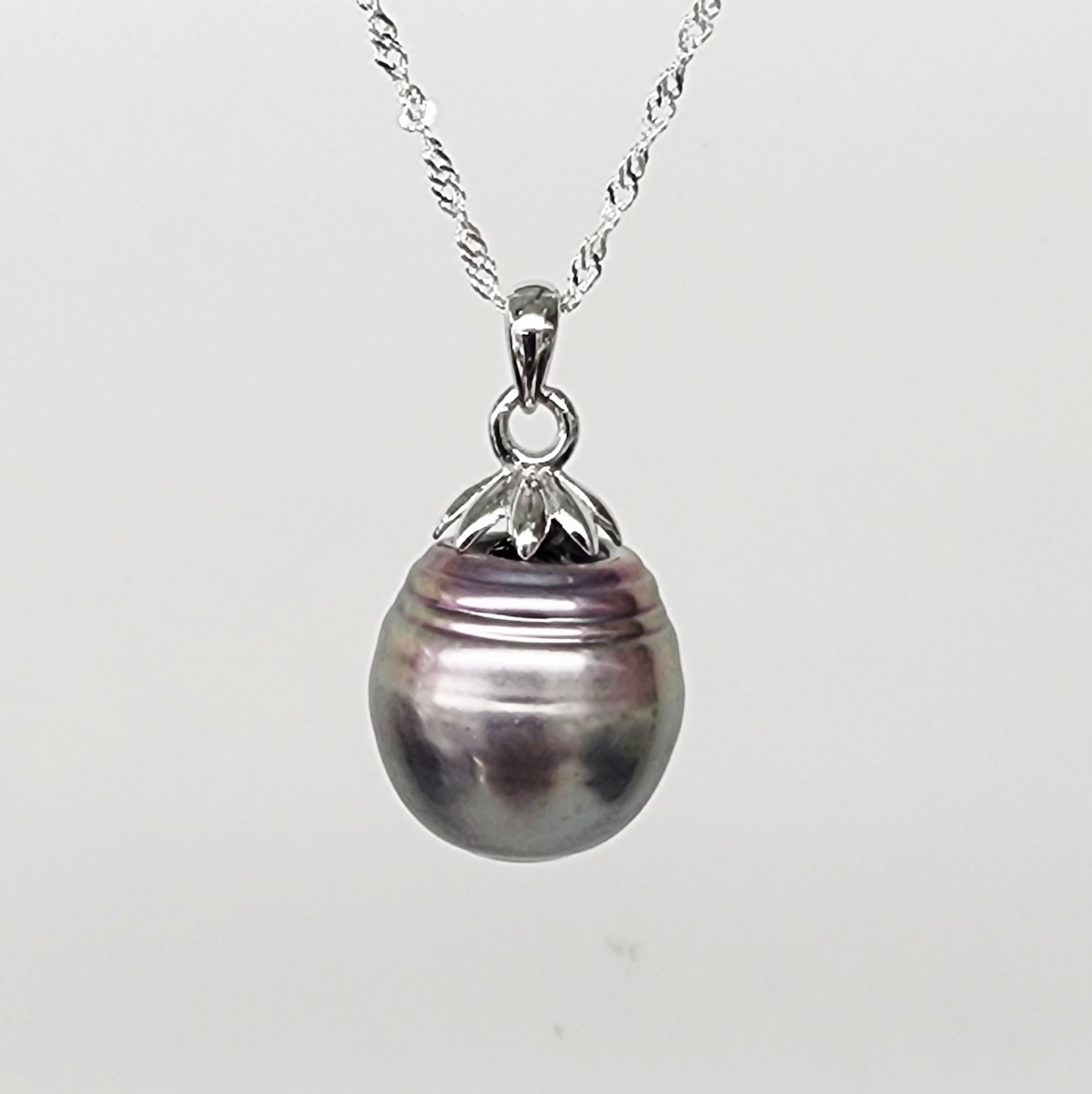 14mm Tahitian Grey Pearl Pendant with Sterling Silver Cap & Complimentary Sterling Silver Chain - SSYZ02 Seiko 