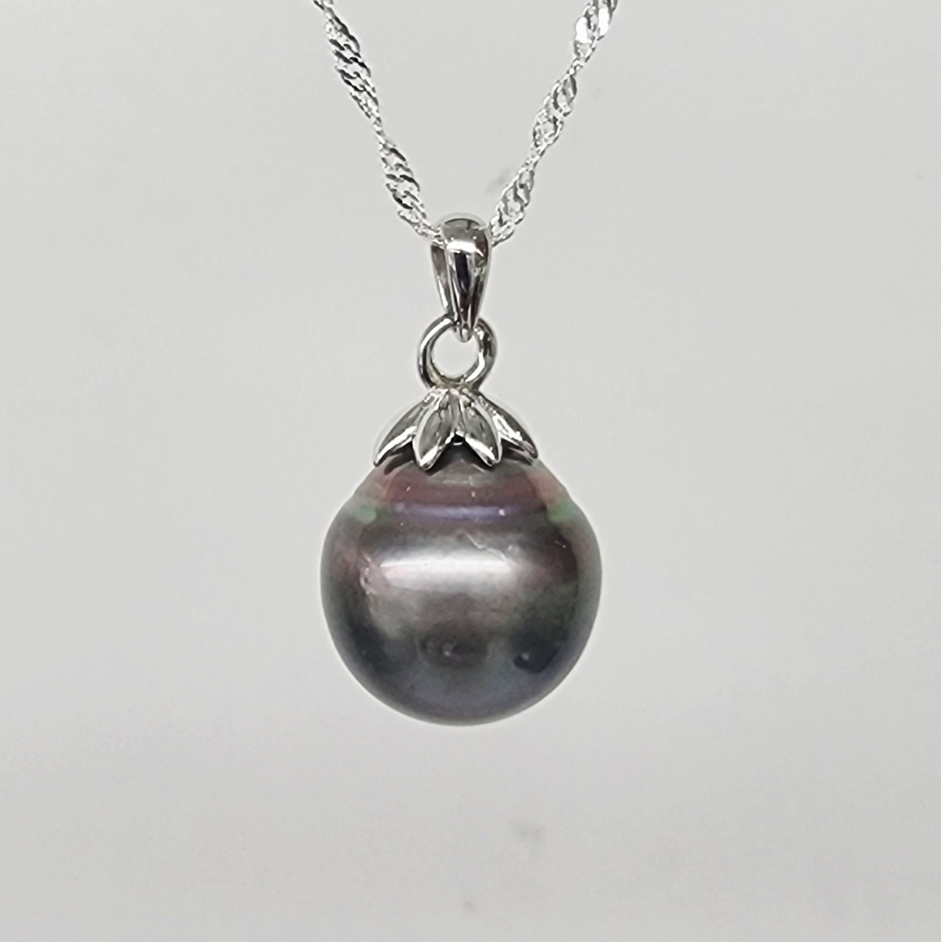 13mm Tahitian Grey Pearl Pendant with Sterling Silver Cap & Complimentary Sterling Silver Chain - SSYZ04 Seiko 