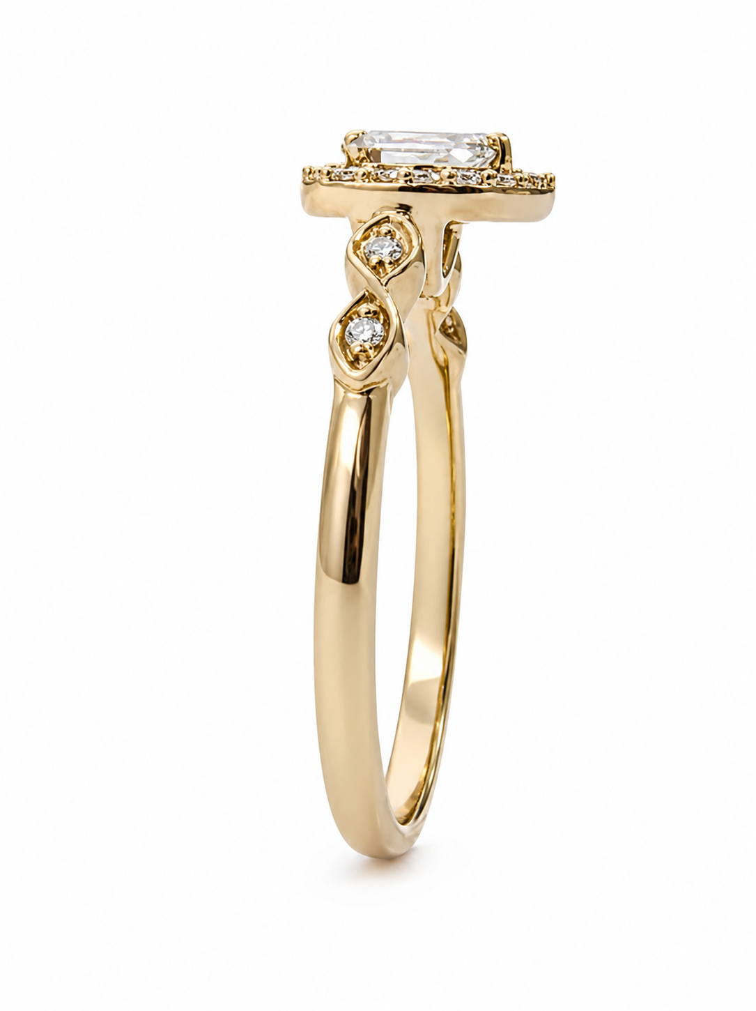 9ct Yellow Gold Pear Shape Lab-Grown Diamond Halo Ring – 0.36ct Total Diamond Weight - AURG4055L Seiko 9ct Yellow Gold Pear Shape Lab-Grown Diamond Halo Ring – 0.36ct Total Diamond Weight - AURG4055L Seiko