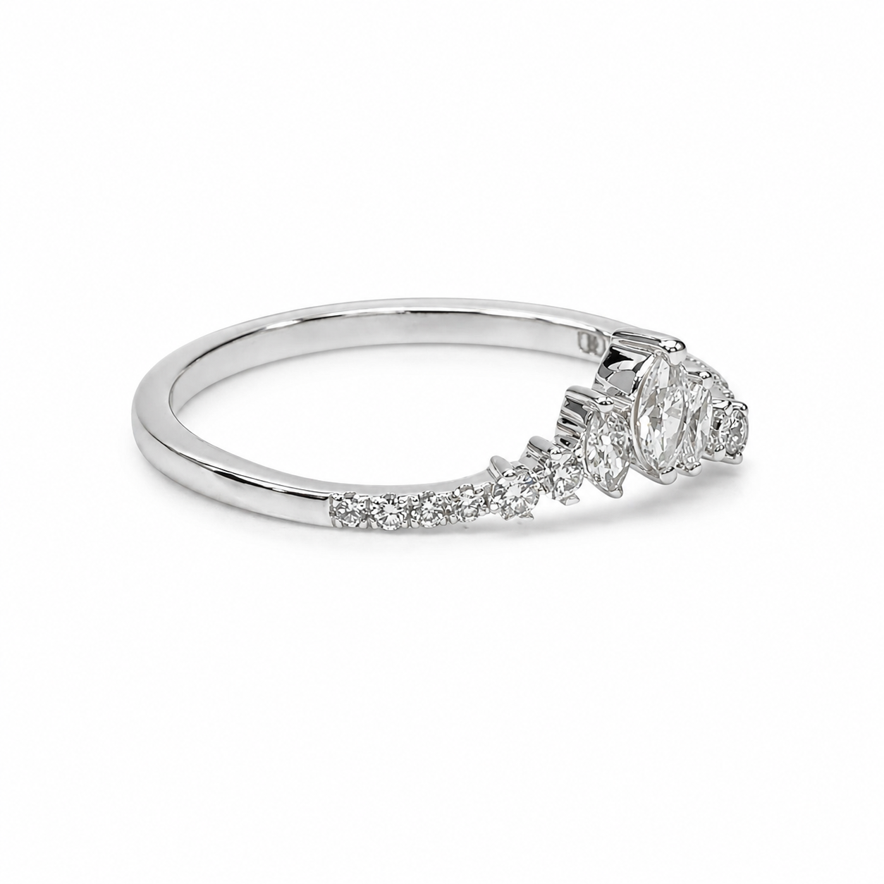 9ct White Gold Lab-Grown Diamond Crown Ring 0.25ct EF/VS - AURG1260 Seiko 9ct White Gold Lab-Grown Diamond Crown Ring 0.25ct EF/VS - AURG1260 Seiko