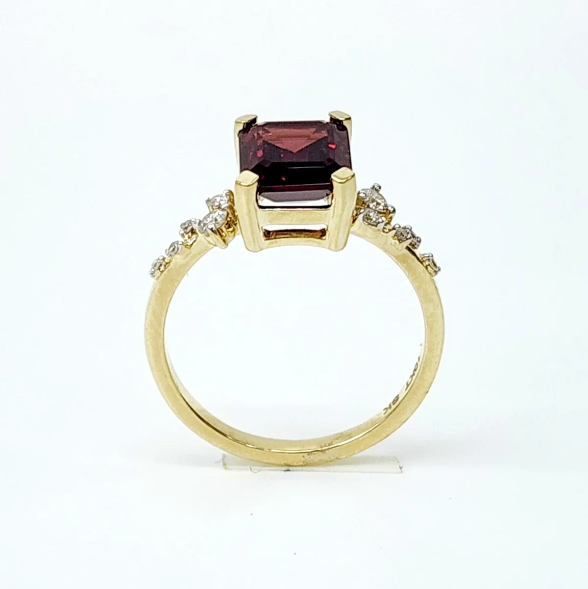 10ct Yellow Gold 0.15ct Diamond & 2.75ct Emerald Cut Garnet Ring - SKR41115GT