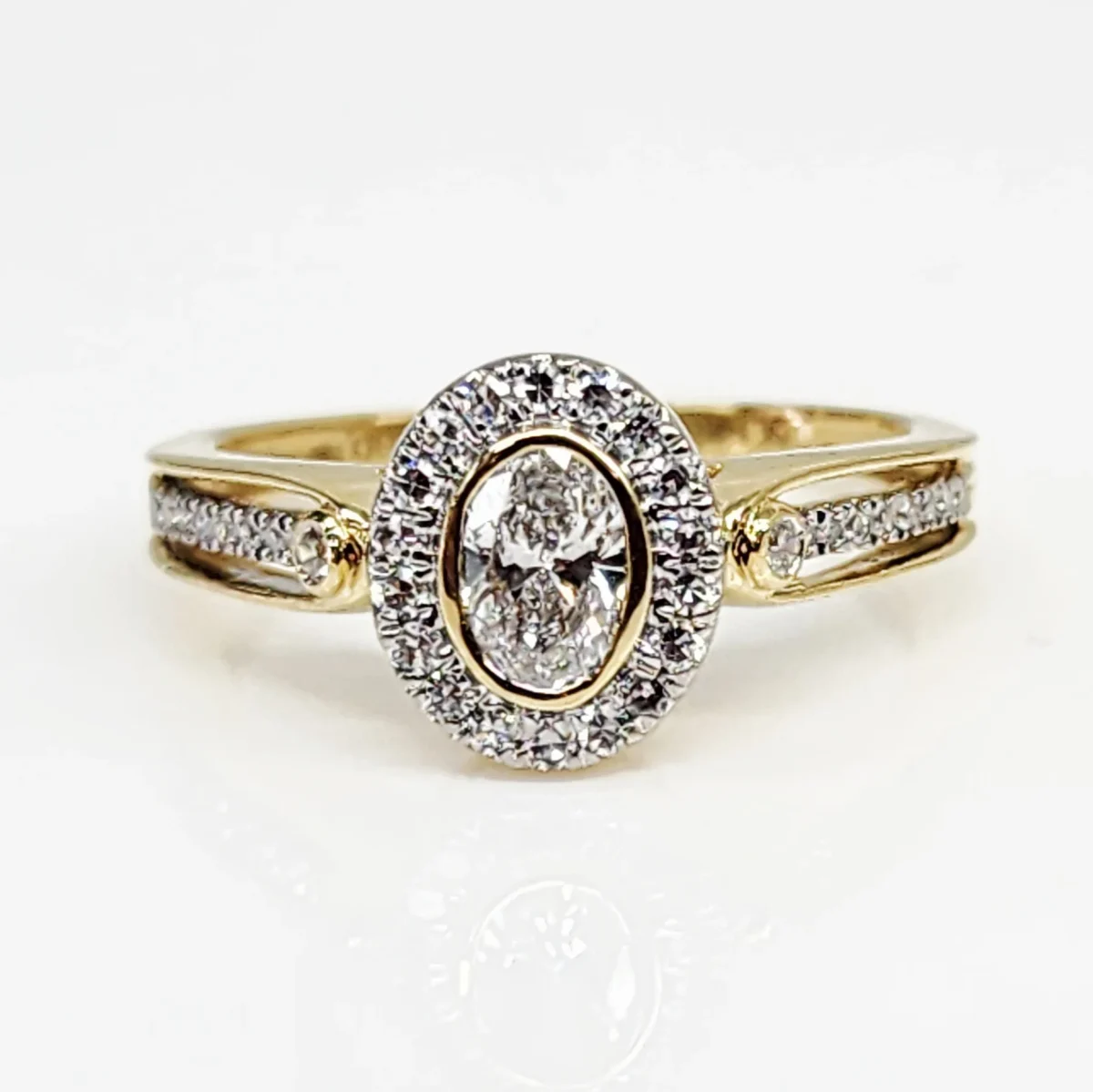 14ct Yellow Gold Lab Grown Diamond Engagement Ring 0.50ct TDW EF/VS – Oval Cut with Halo - LGR44068