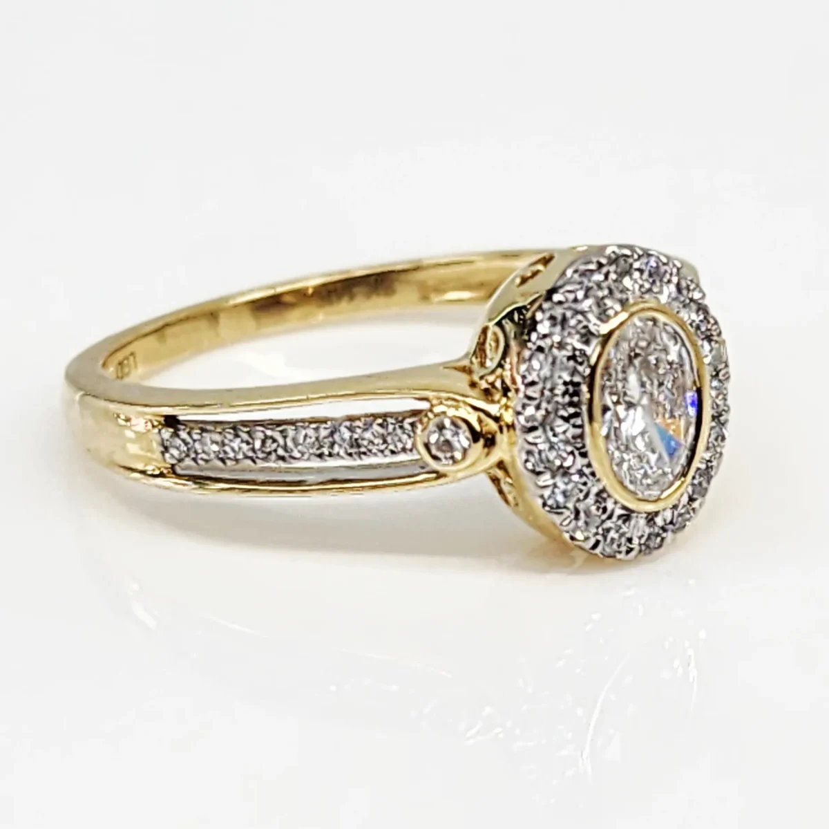 14ct Yellow Gold Lab Grown Diamond Engagement Ring 0.50ct TDW EF/VS – Oval Cut with Halo - LGR44068