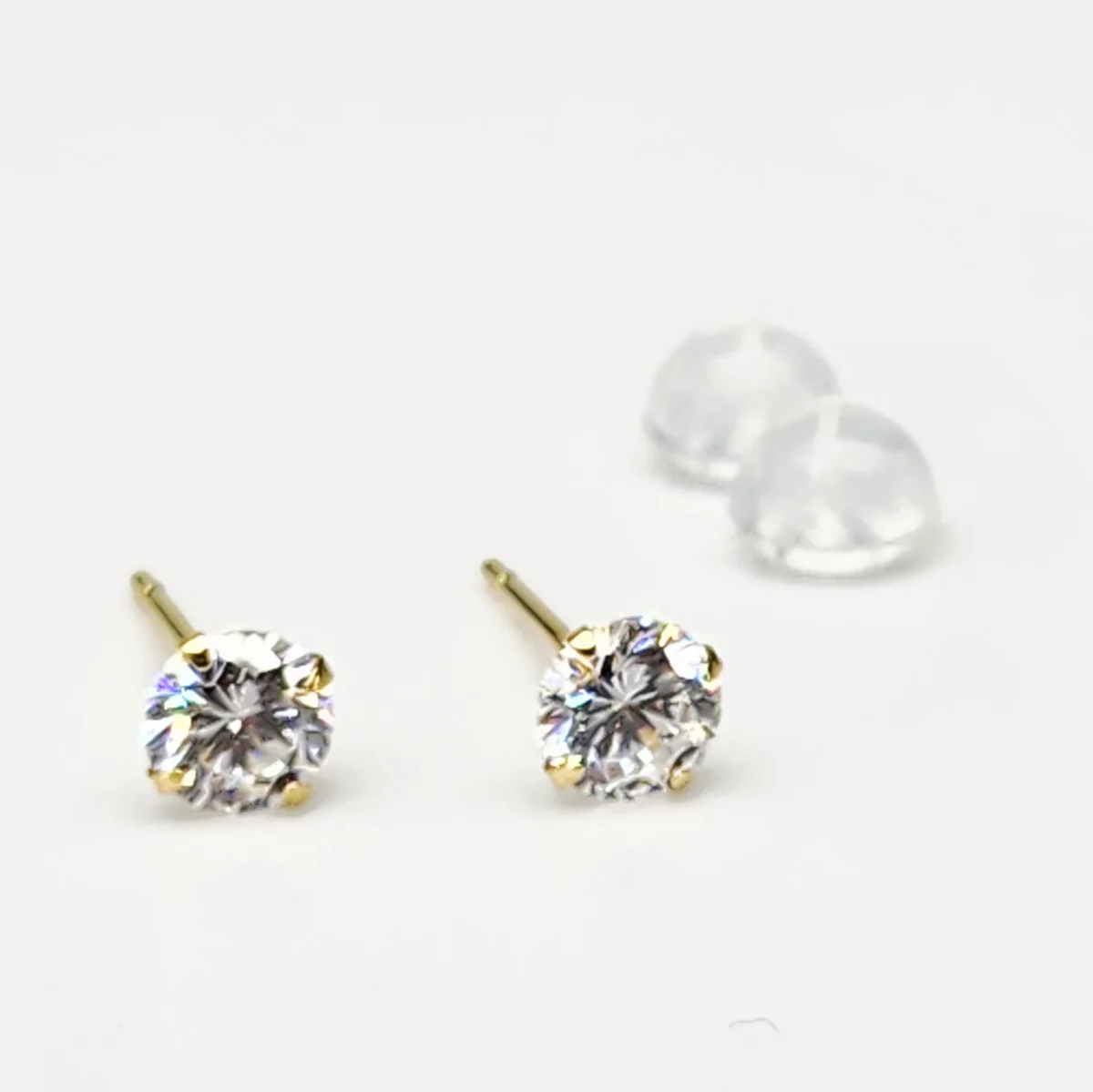 18ct Yellow Gold 4mm Round 4 Claw Cubic Zirconia Stud Earrings - K18-4MMCZ