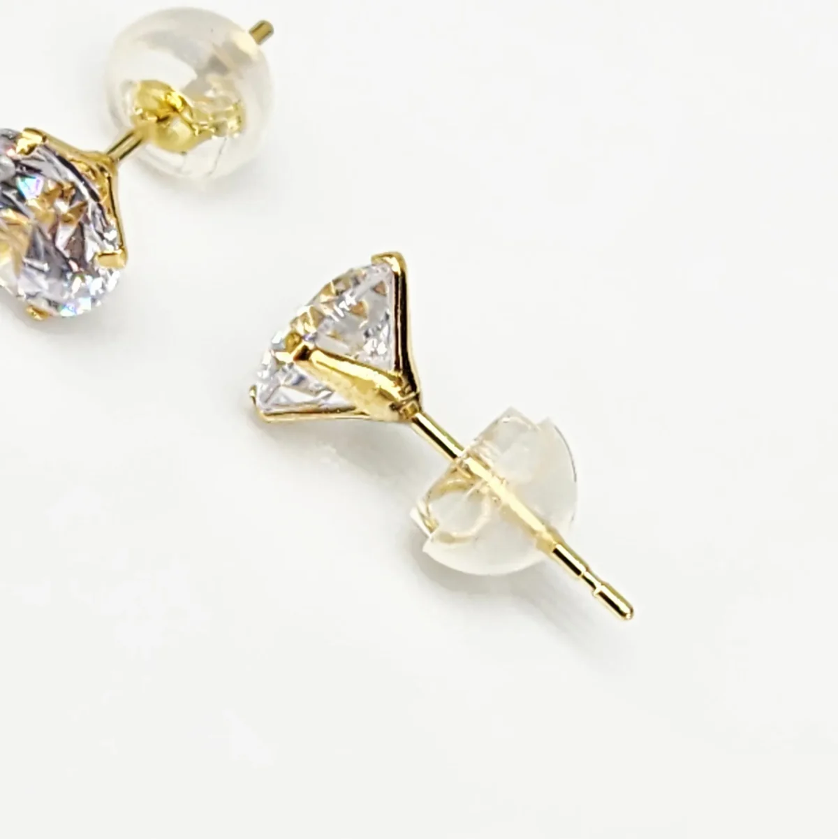 18ct Yellow Gold 6mm Round 4 Claw Cubic Zirconia Stud Earrings - K18-6MMCZ