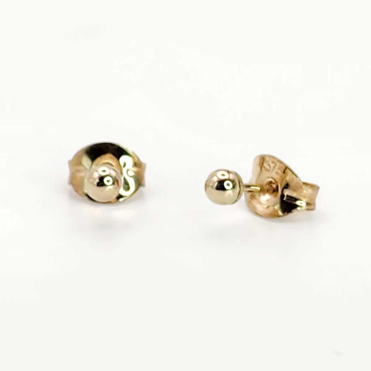 2.5mm Ball Stud Earrings in 9ct Yellow Gold