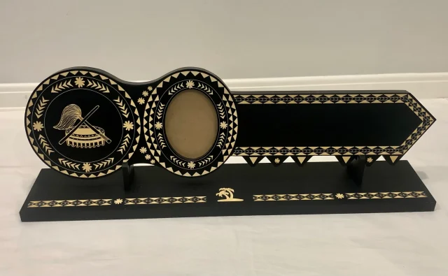 21st Island Design with Samoan Tanoa & Fue Laser Engraved on Key with Stand - Design 113