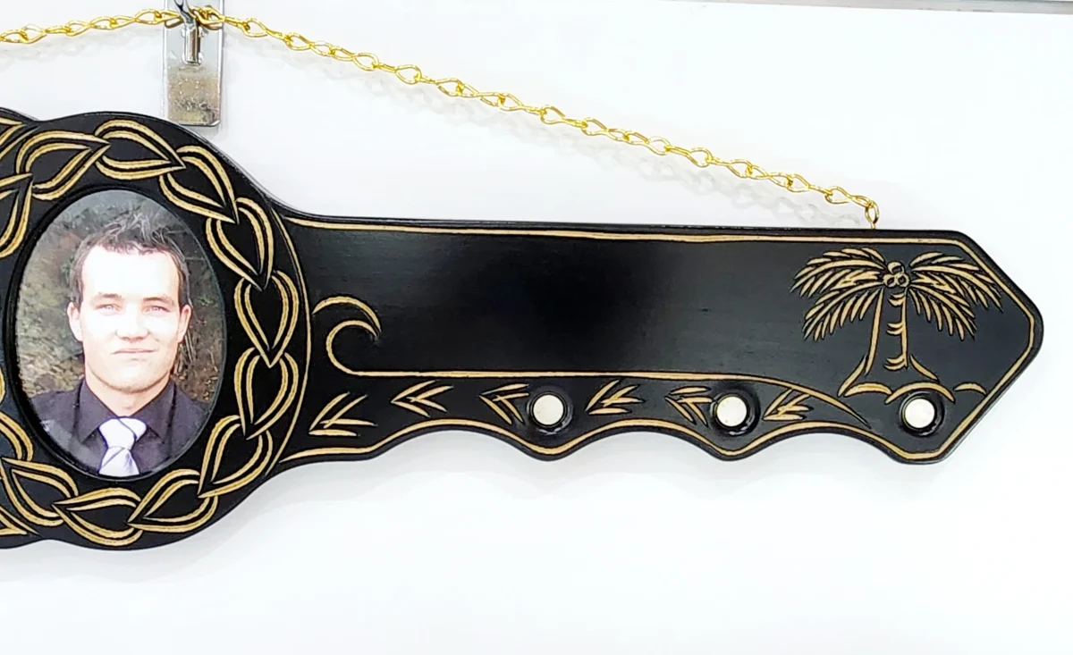 21st Hand Carved Island Design Key with Polynesian Tattoo Design Hui Turtle Triple Twist SKU-WM BLK TURTLE PETALS