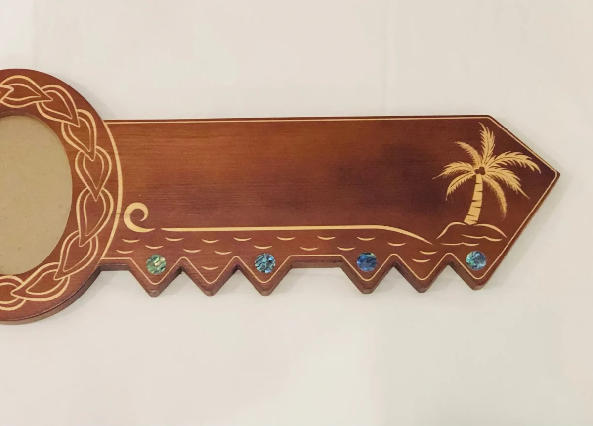 21st Island Design Key with Laser Engraved Patterns & Coloured Paua Shell Hibiscus Flower Inlay with Round Paua Shell Disk Inlays - Design 2126