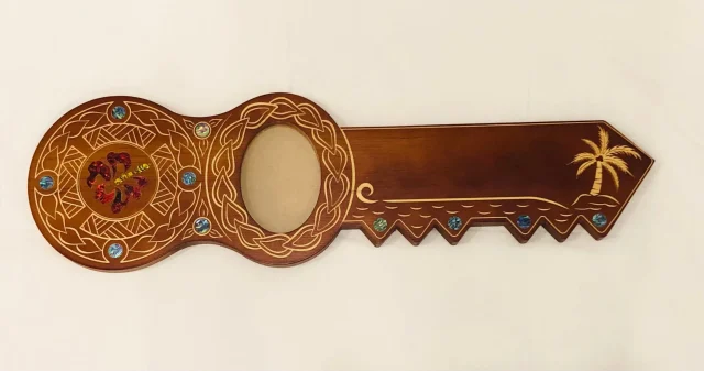 21st Island Design Key with Laser Engraved Patterns & Coloured Paua Shell Hibiscus Flower Inlay with Round Paua Shell Disk Inlays - Design 2126