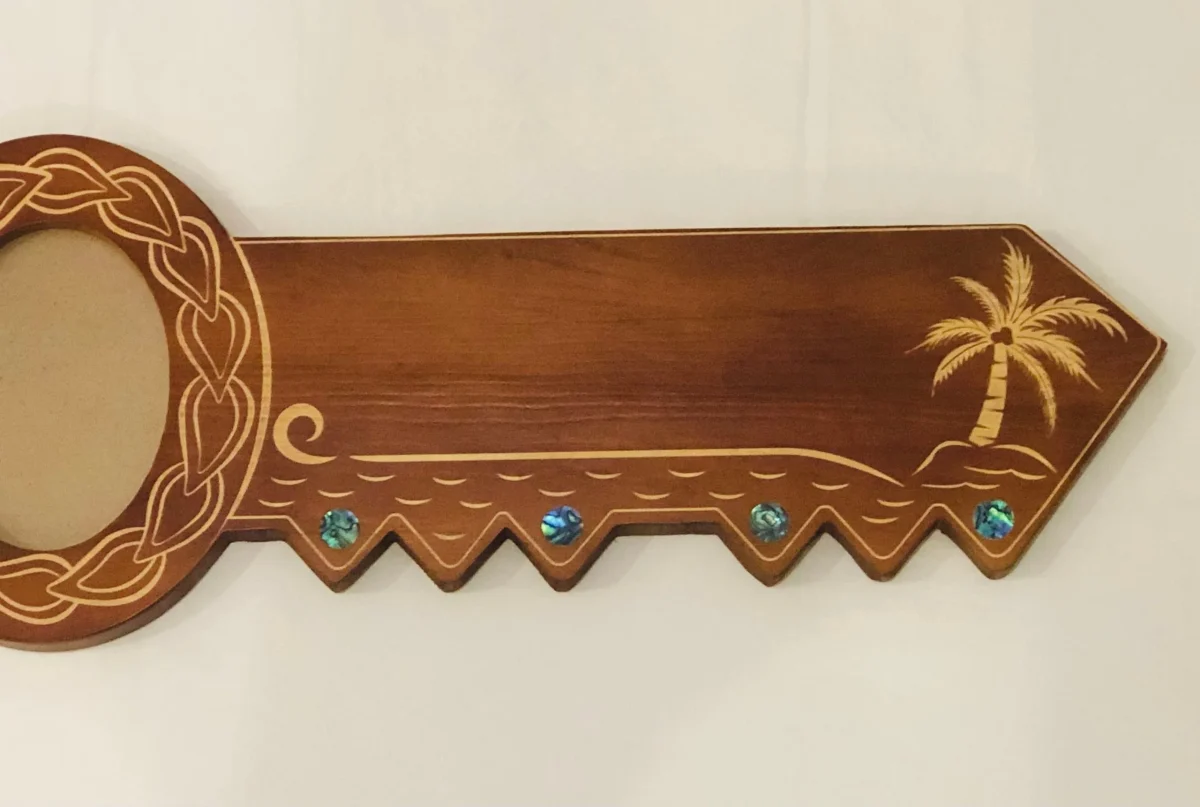 21st Island Design Key with Laser Engraved Patterns & Paua Shell 21 Inlay with Round Paua Shell Inlays - Design 2125