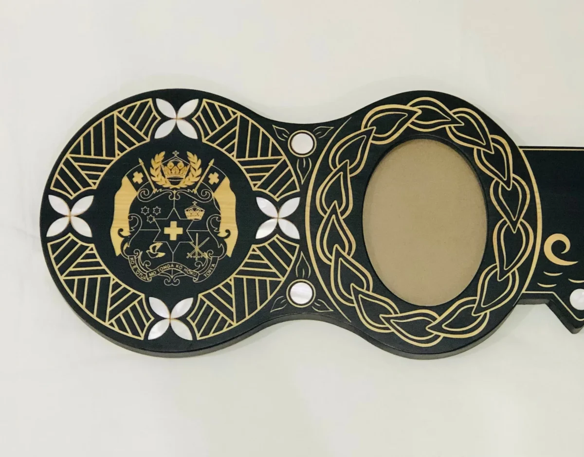 21st Island Design Key with Laser Engraved Patterns & Tongan Sila with White Mother Of Pearl Shell Inlays - Design 2133