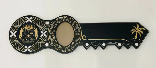 21st Island Design Key with Laser Engraved Patterns & Tongan Sila with White Mother Of Pearl Shell Inlays - Design 2133
