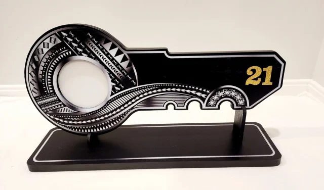 21st Island Design Silver Theme Colour UV Printed Birthday Key with Gold Glitter Look "21" and Matching Colour Stand - Design 2262