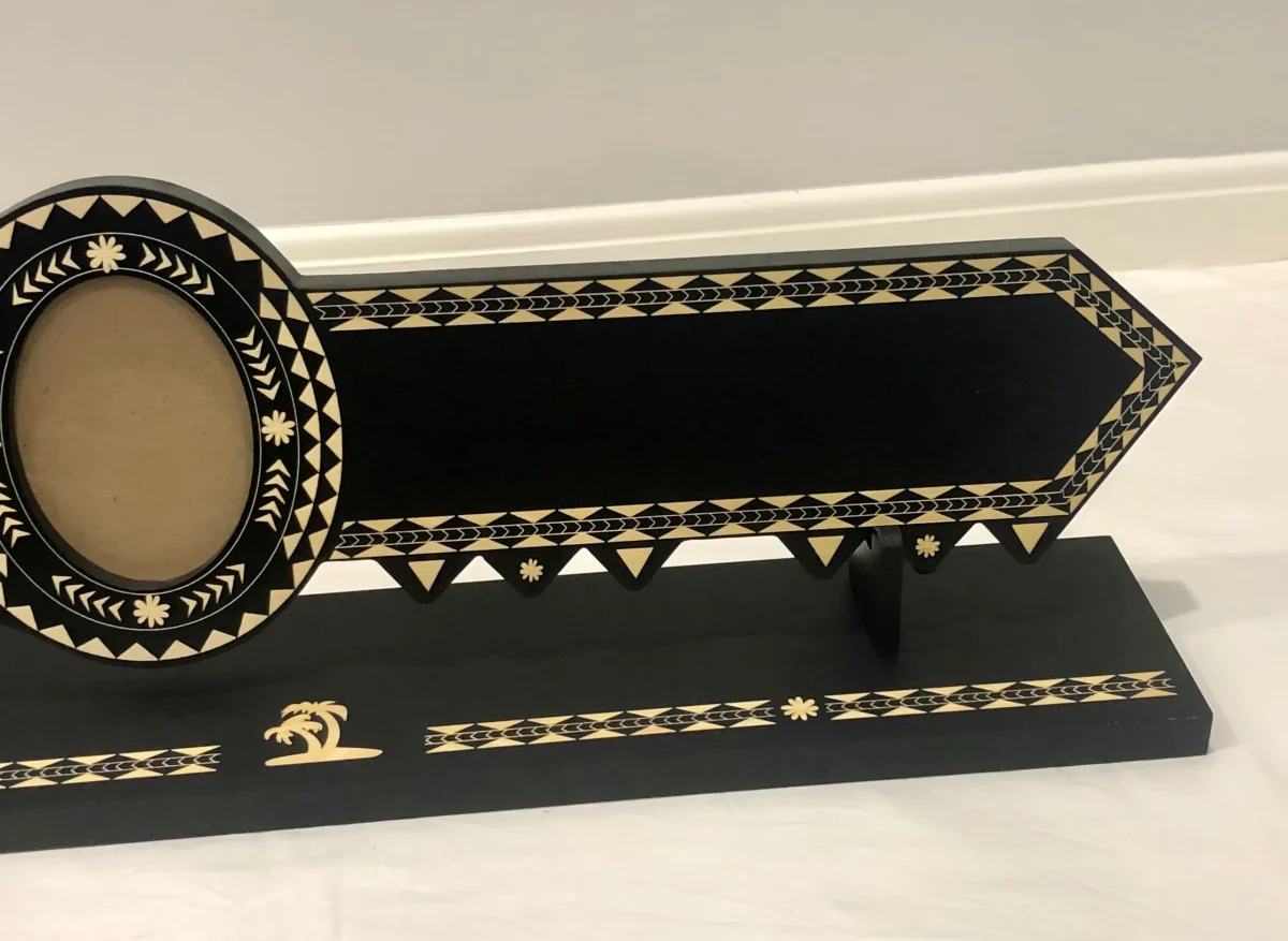 21st Island Design with Samoan Tanoa & Fue Laser Engraved on Key with Stand - Design 113